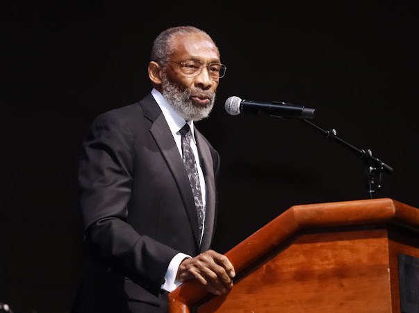 President MacNealey.jpeg