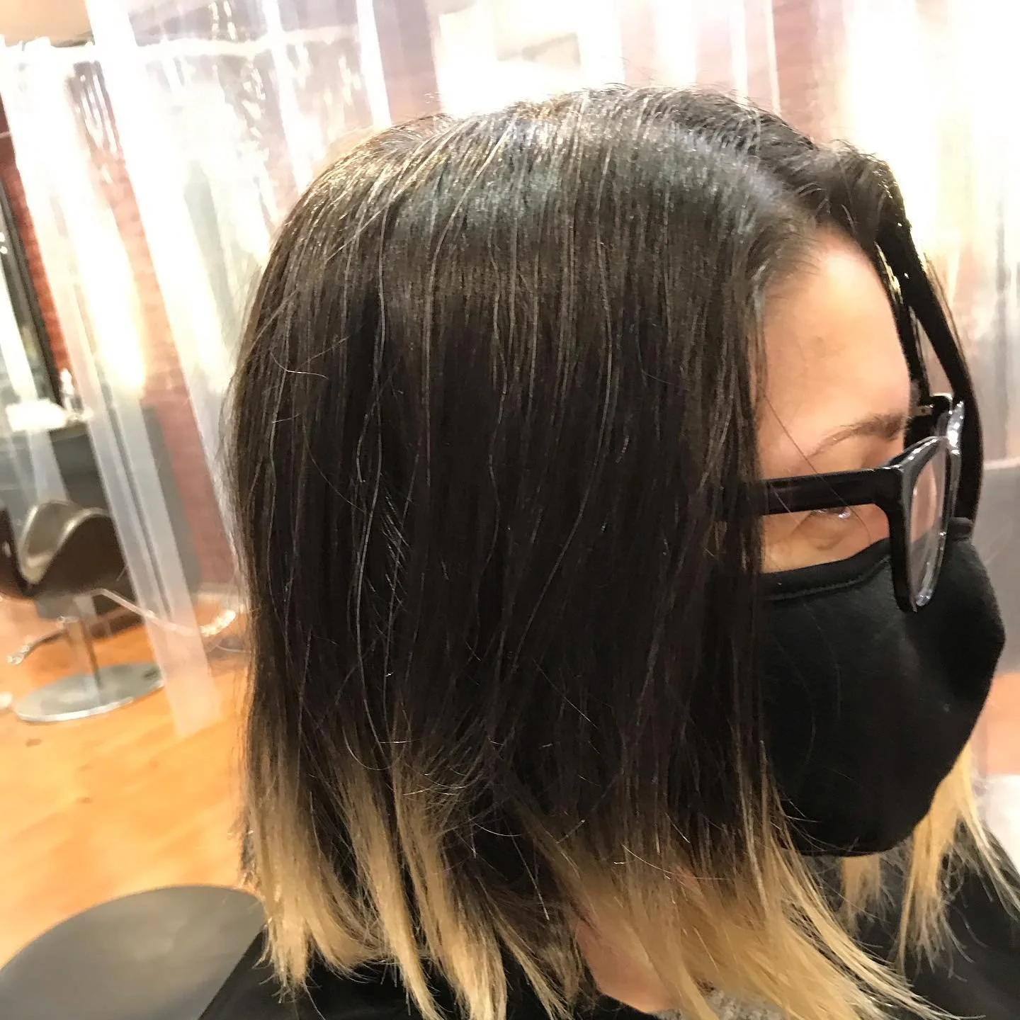 Before ✂︎ AFTER
Gorgeous White color 💇&zwj;♀️

#whitebrondehair 
#salonjatel #color #balayage #highlights #avedacolor #eleven #lorealcolor #jbeverlyhillscolour #schwarzkopf #igoraroyal #igoravibrance #essensityschwarzkopf #inoa #wella #wellatoner #r