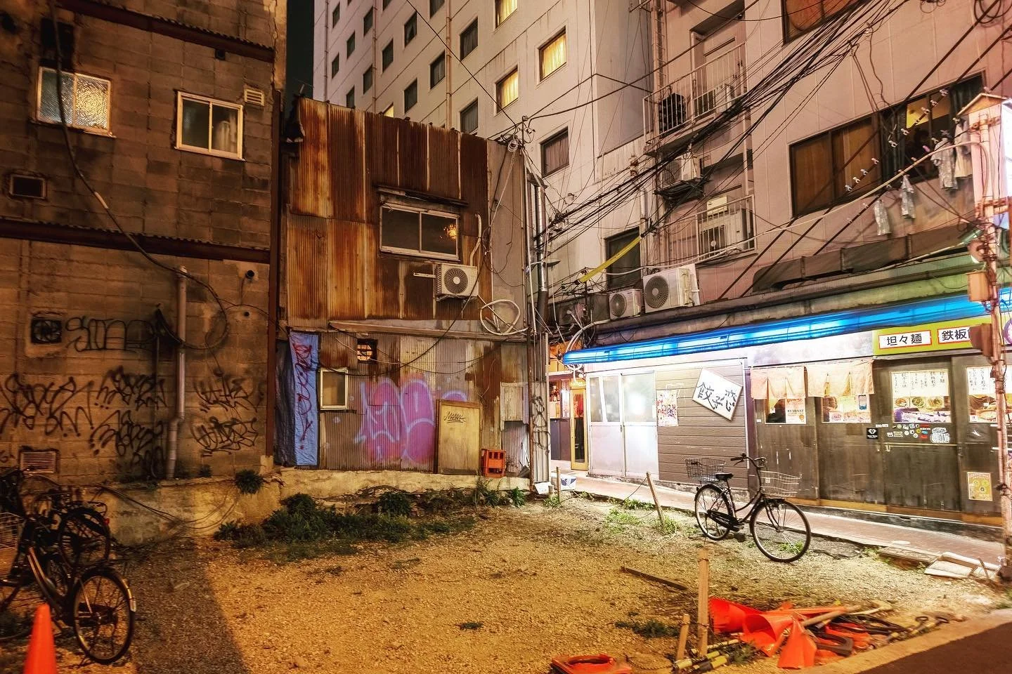 Osaka being Osaka &hellip; #osaka 🤘