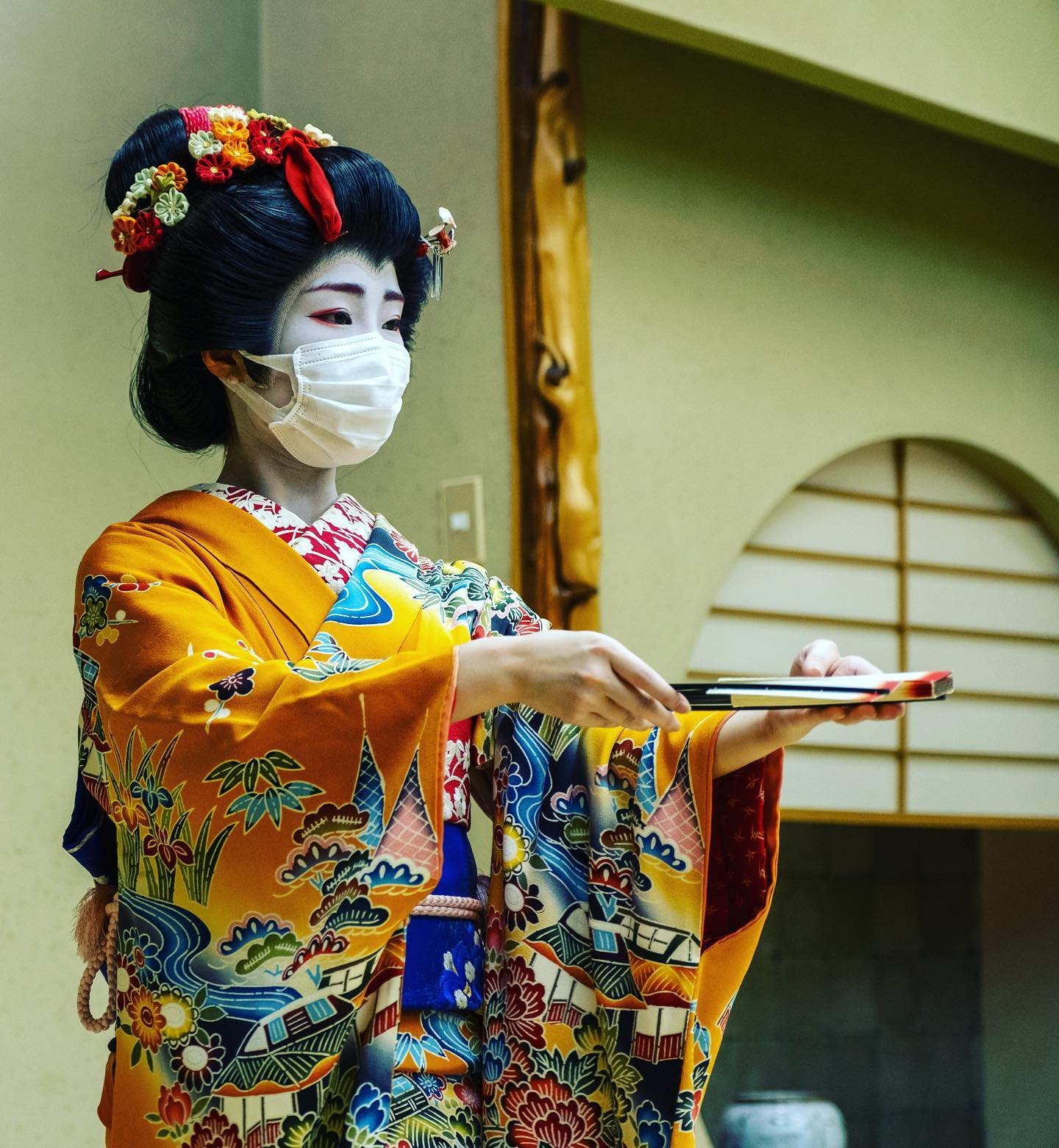 Niigata Geigi (Geisha) - part of @sake_tours Niigata tour 

#japantravelguide #discovertokyo #japanawaits #tokyophotographer #japanrevealed #japantours #explorejpn #lovers_nippon #explorejapan #bestjapanpics #japan_of_insta #photo_jpn #cinematicmodeo
