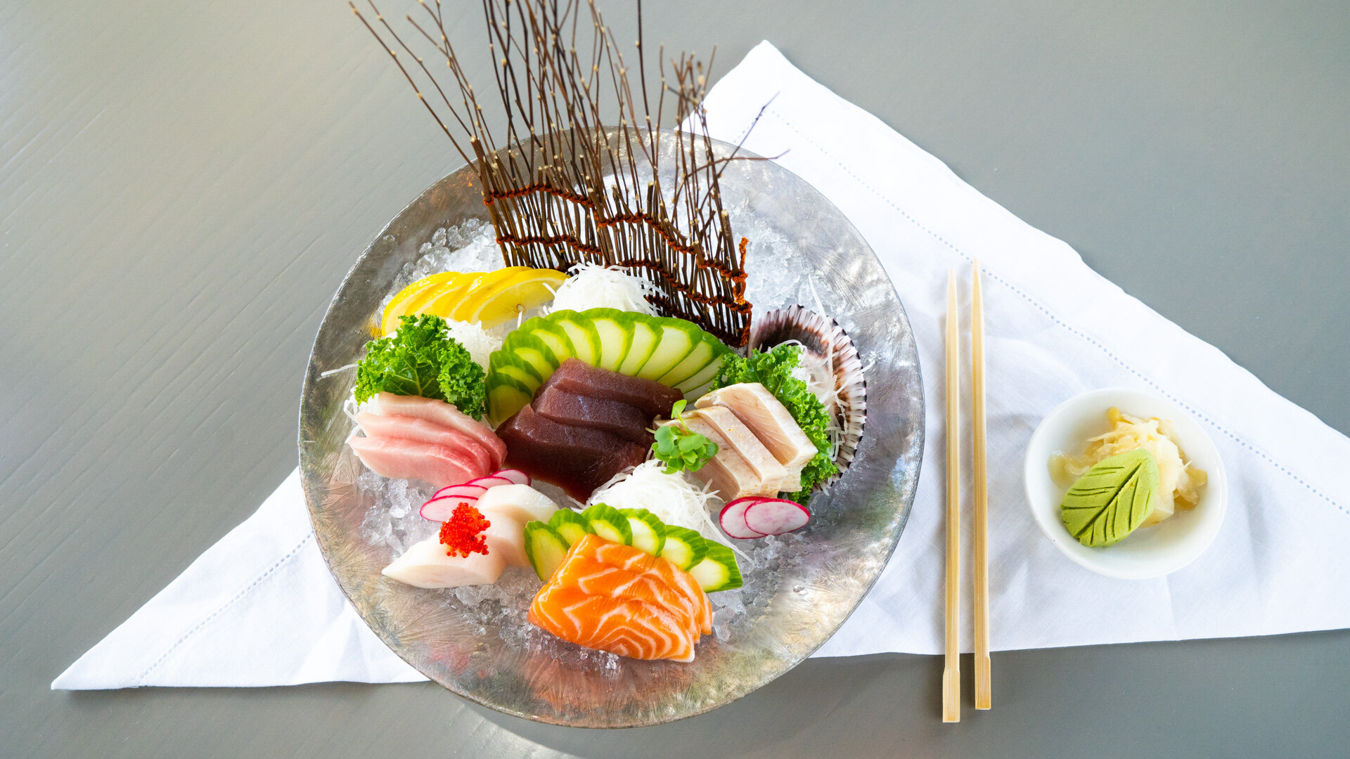 Sashimi Moriwase.jpg