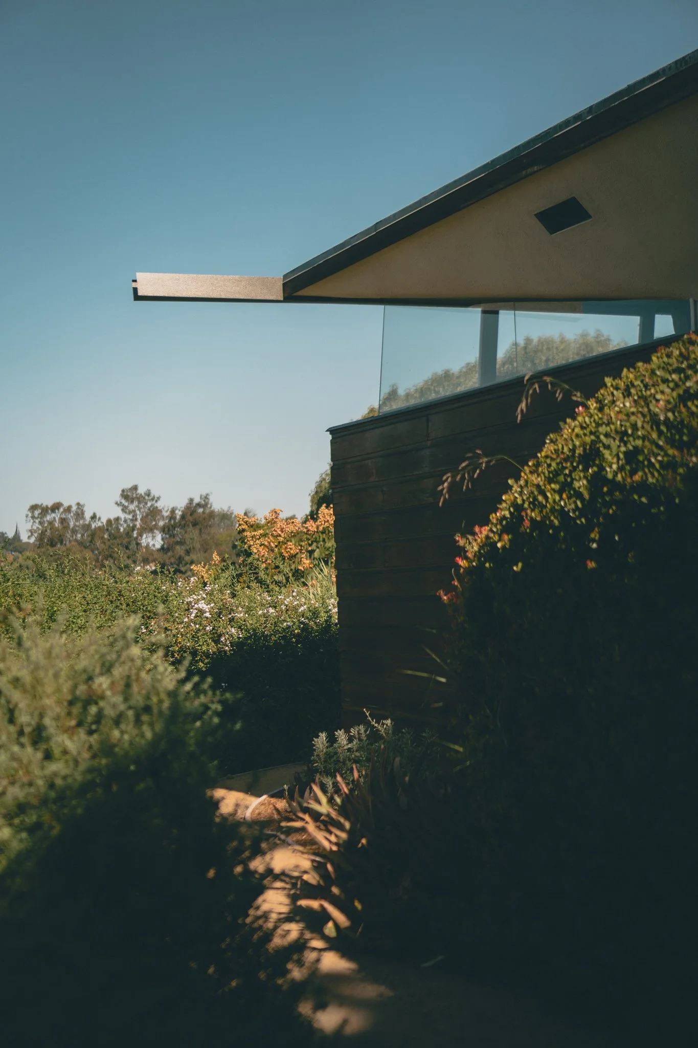 10-12-25 John Lautner Salkin House -36.jpg