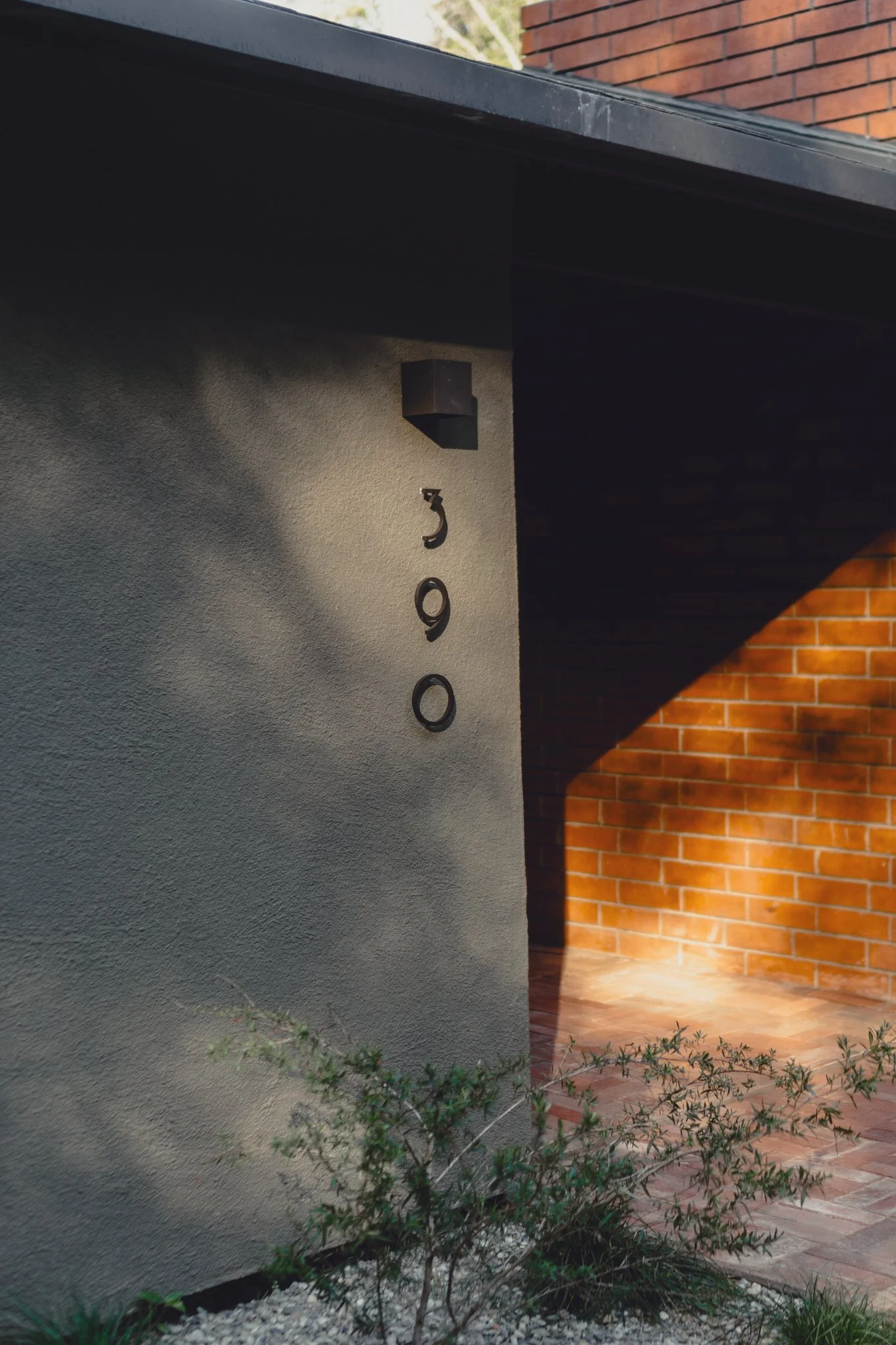 11-5-23 390 N San Rafael Ave-01.jpg
