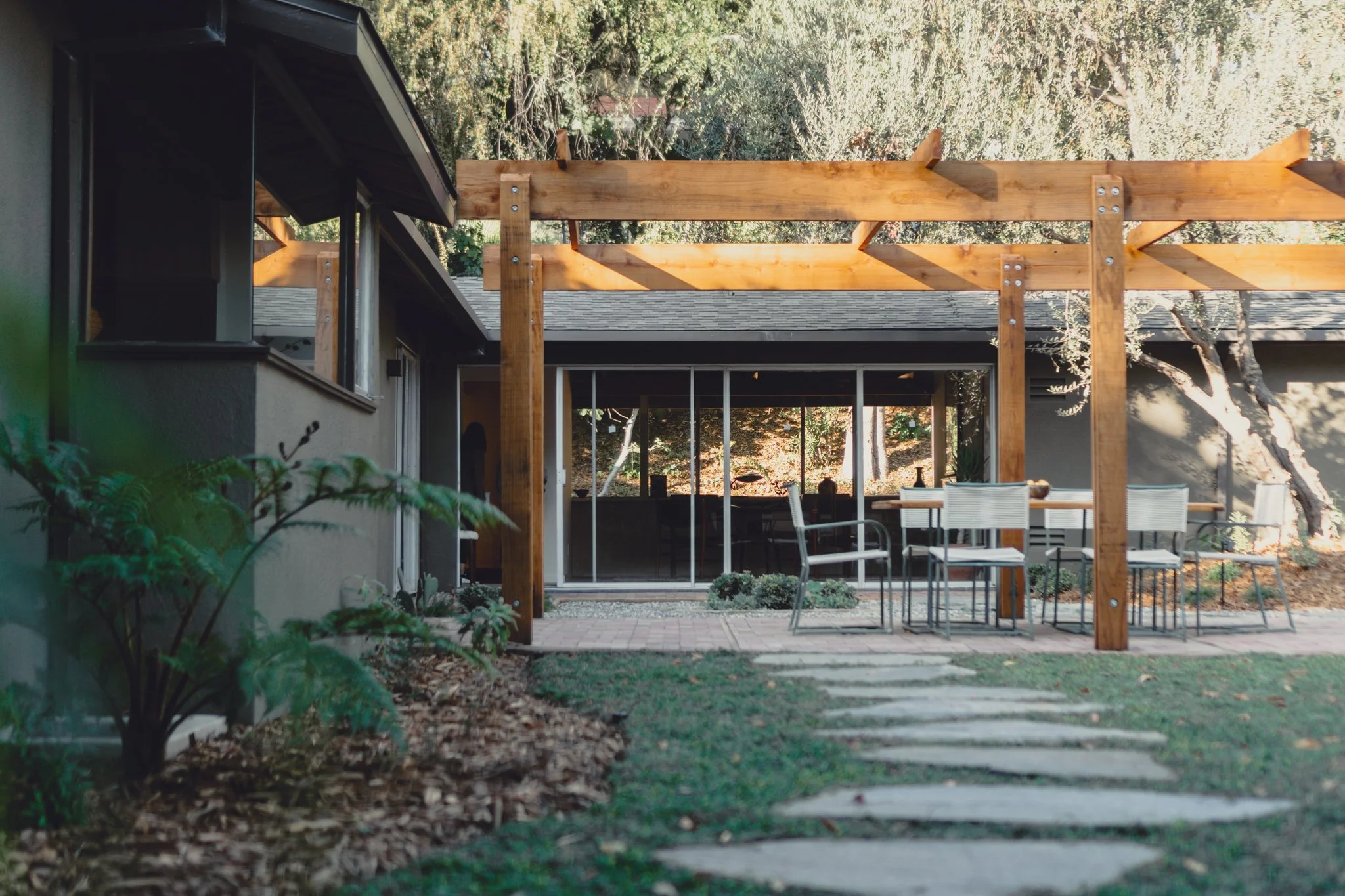 11-5-23 390 N San Rafael Ave-13.jpg