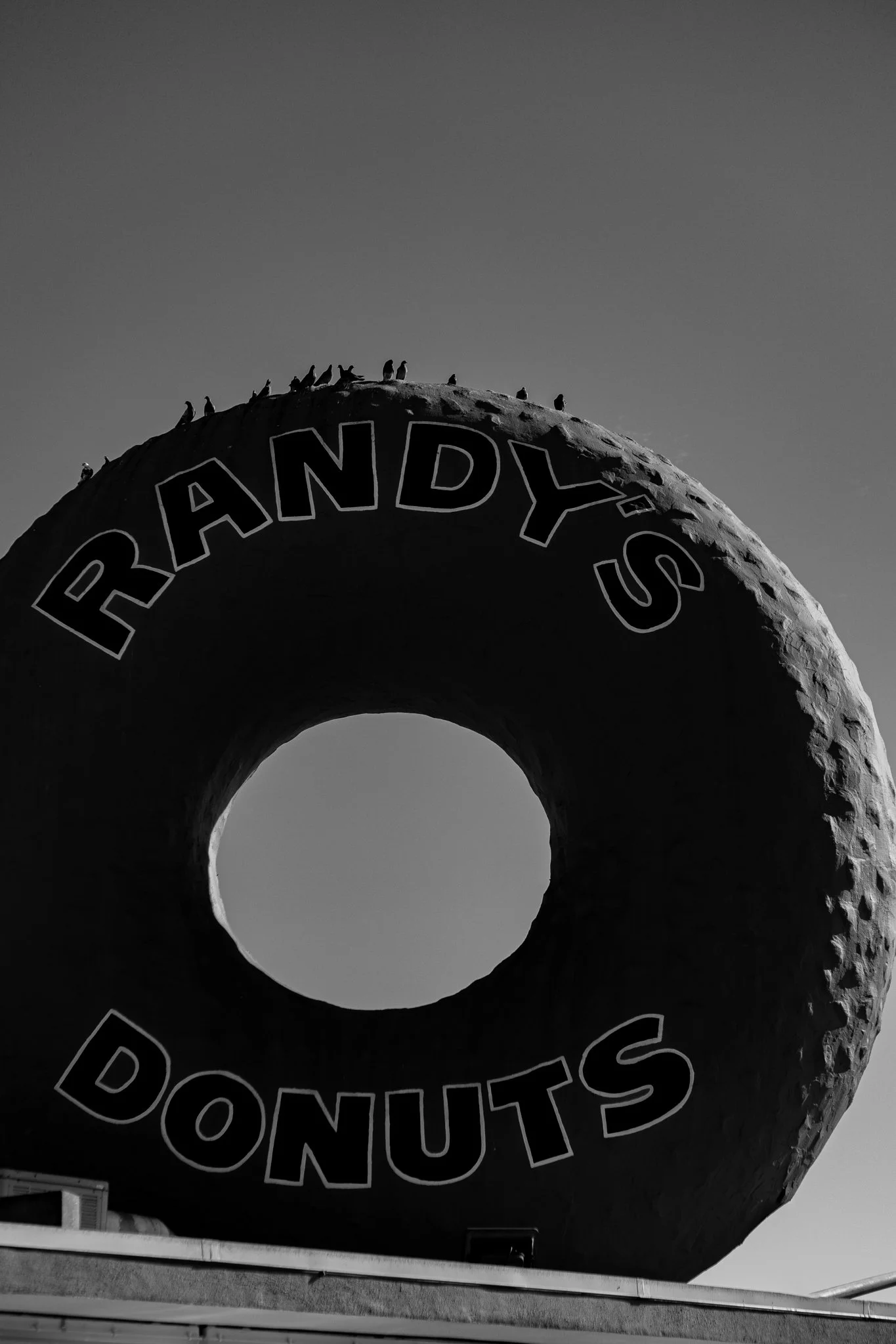 12-1-24 4220 Randys Donuts-1.jpg