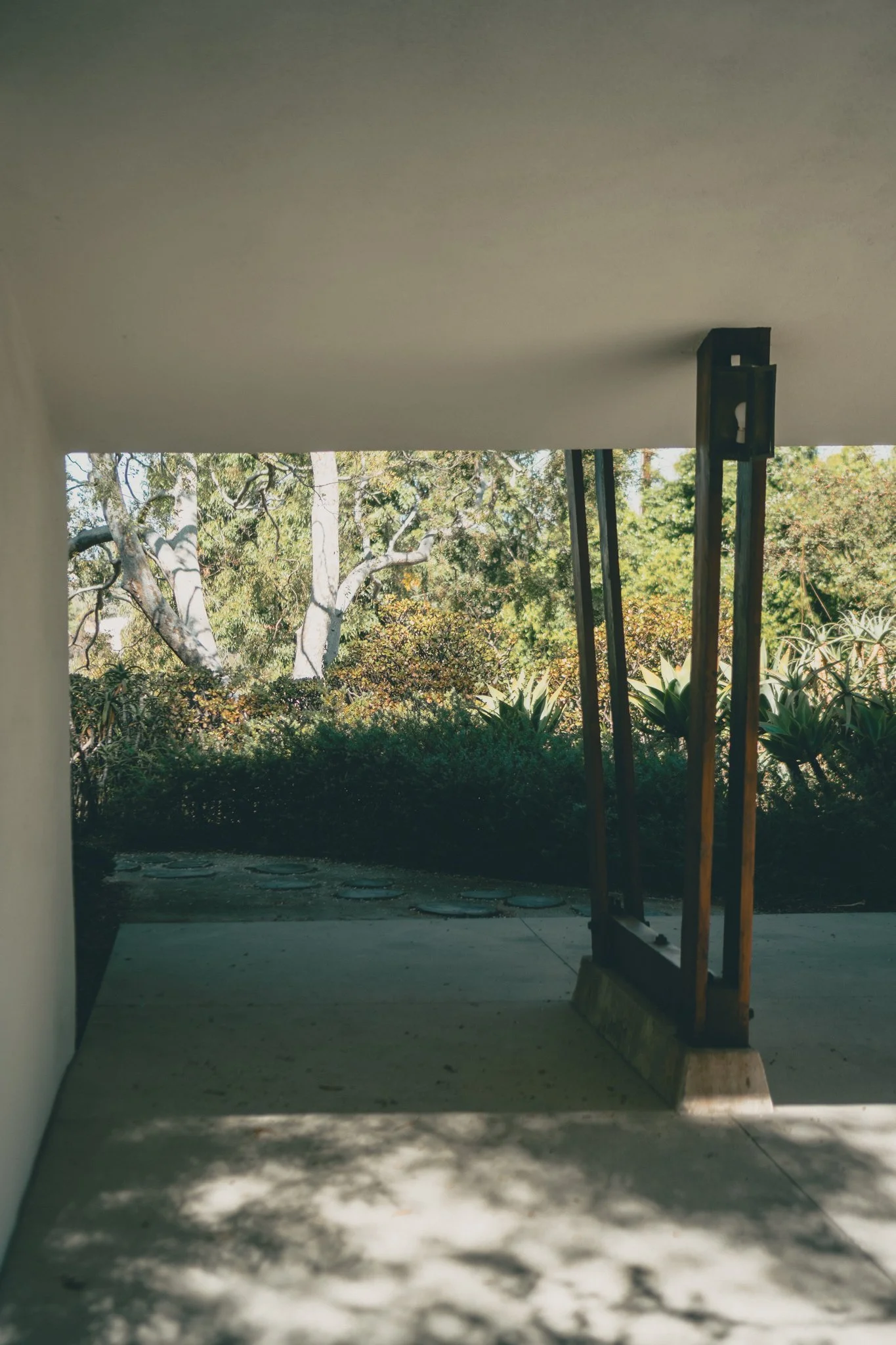 10-12-25 John Lautner Salkin House -55.jpg