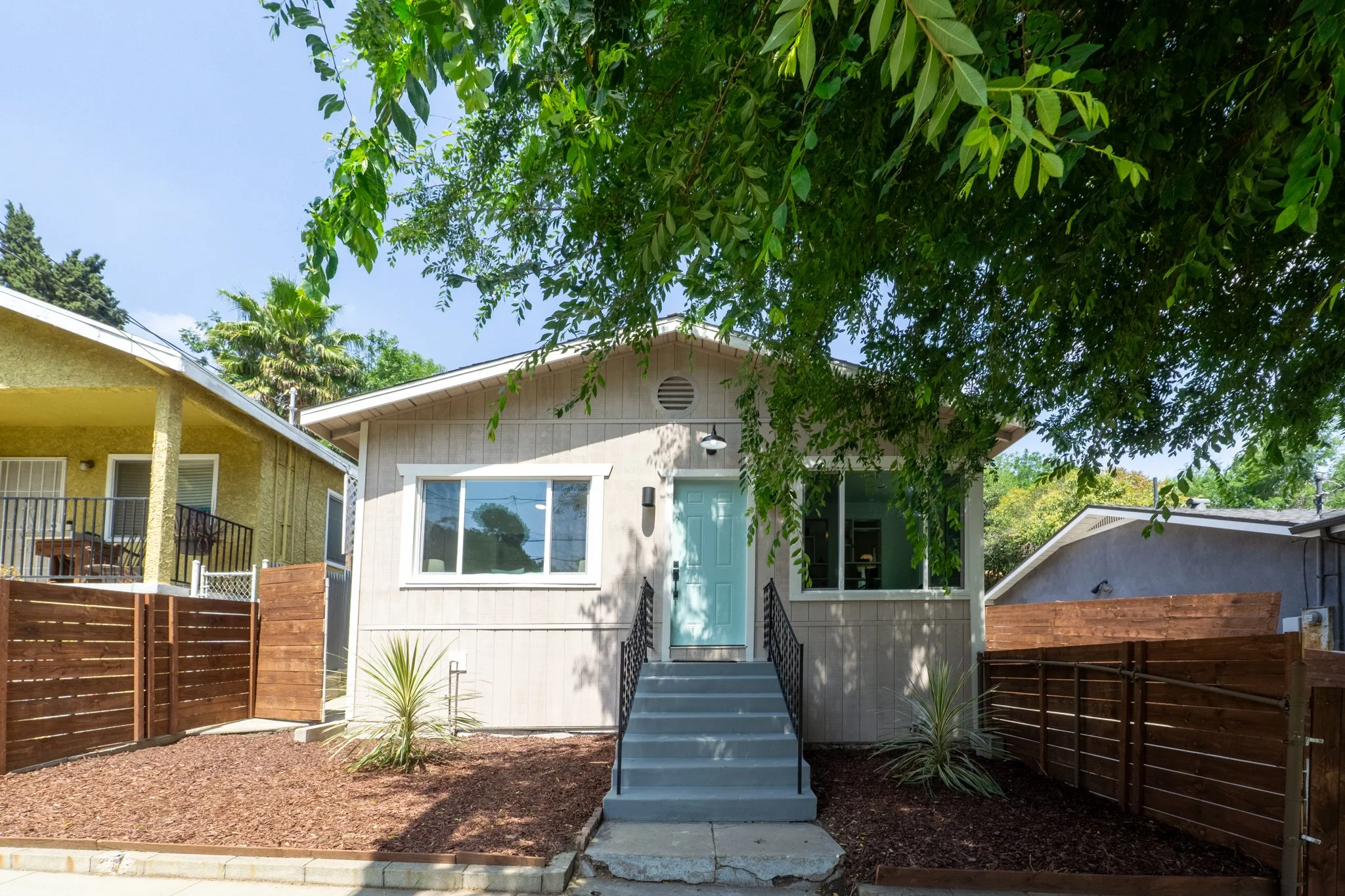 6-4-25 3538 Sierra St-002.jpg