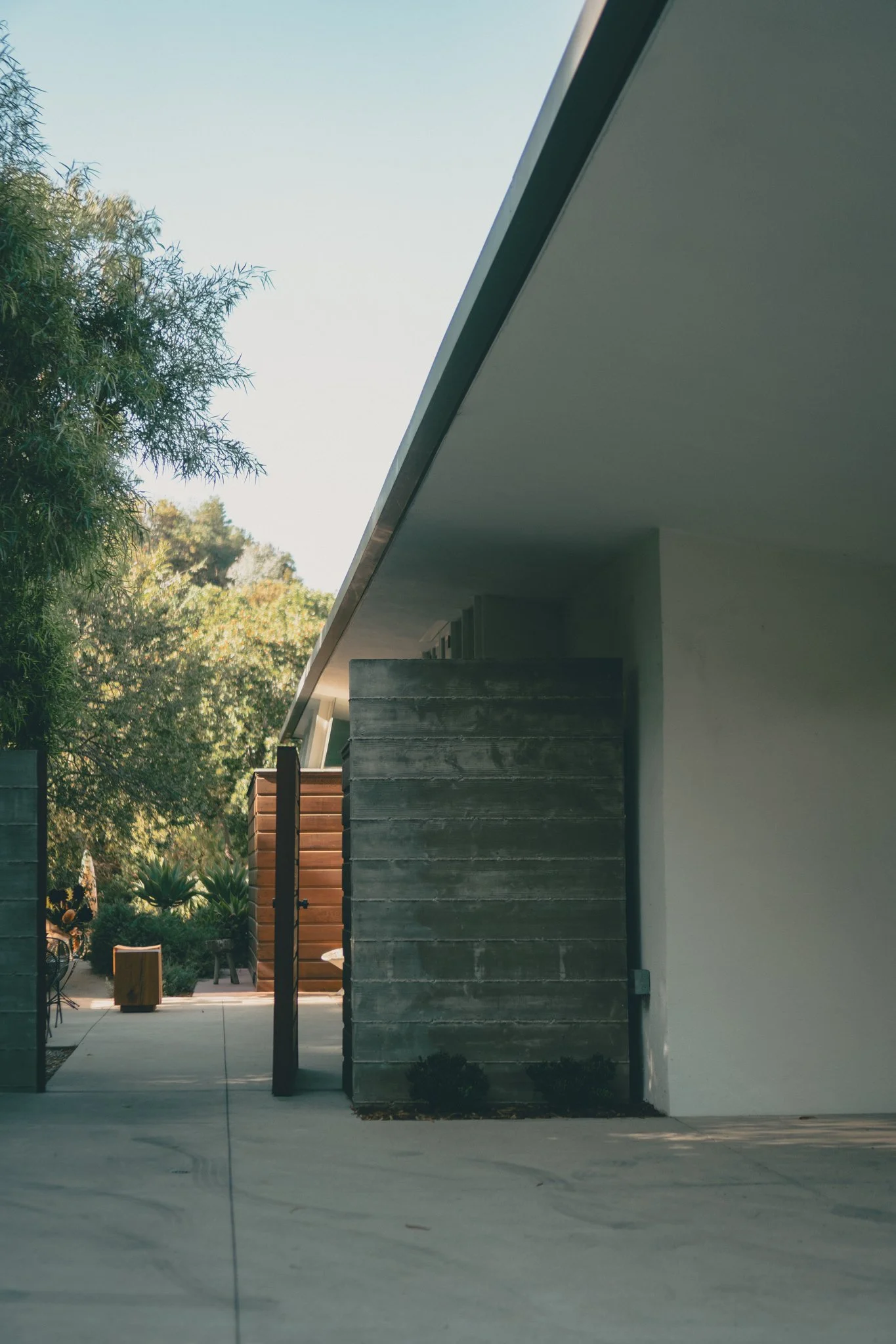 10-12-25 John Lautner Salkin House -07.jpg
