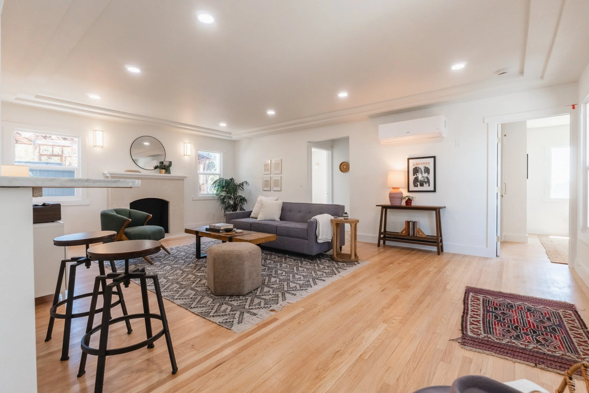 5-20-26 1838 Kilbourn St-009.jpg
