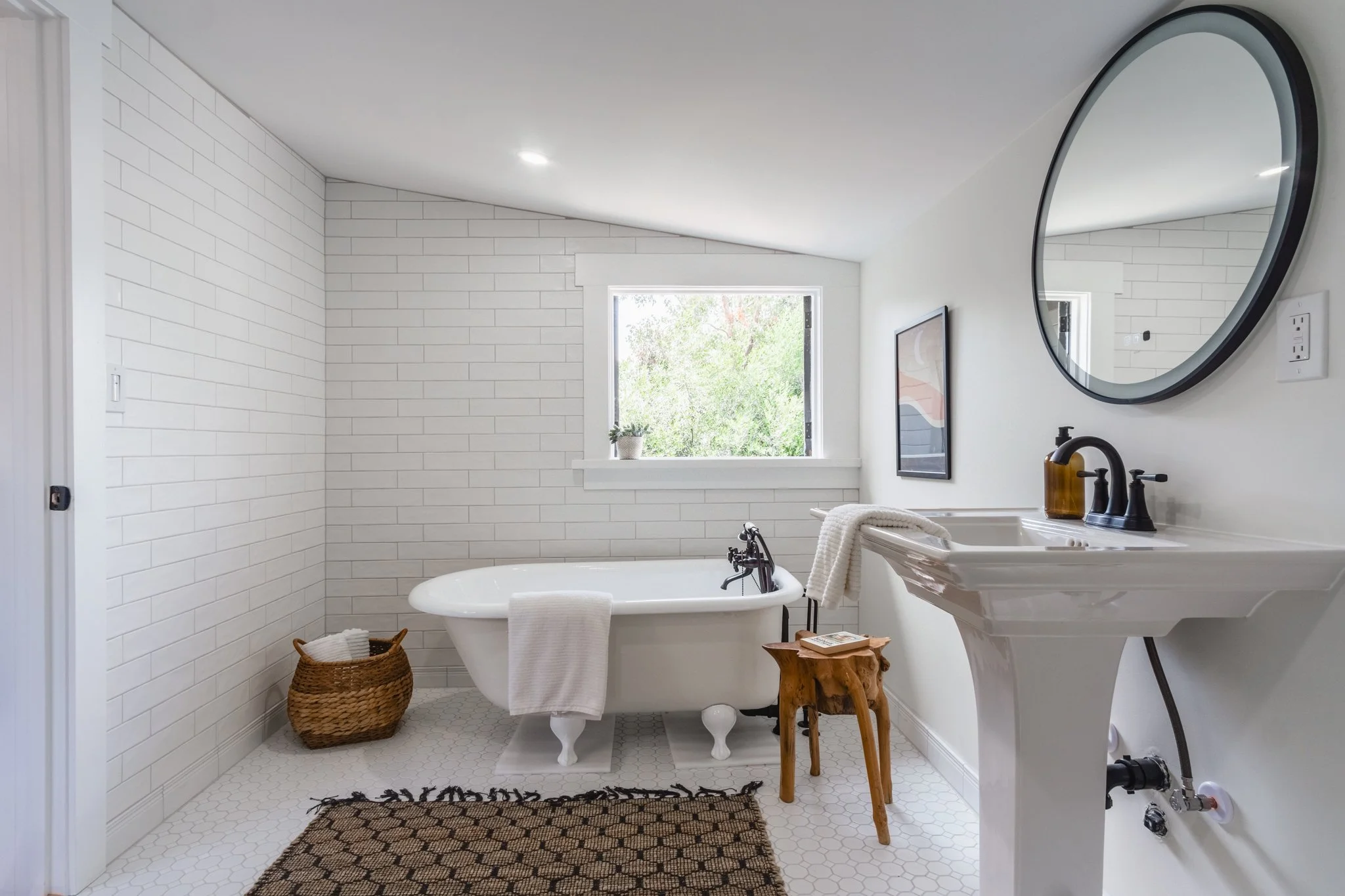 6-12-24 6010 Eucalyptus Ln-034.jpg