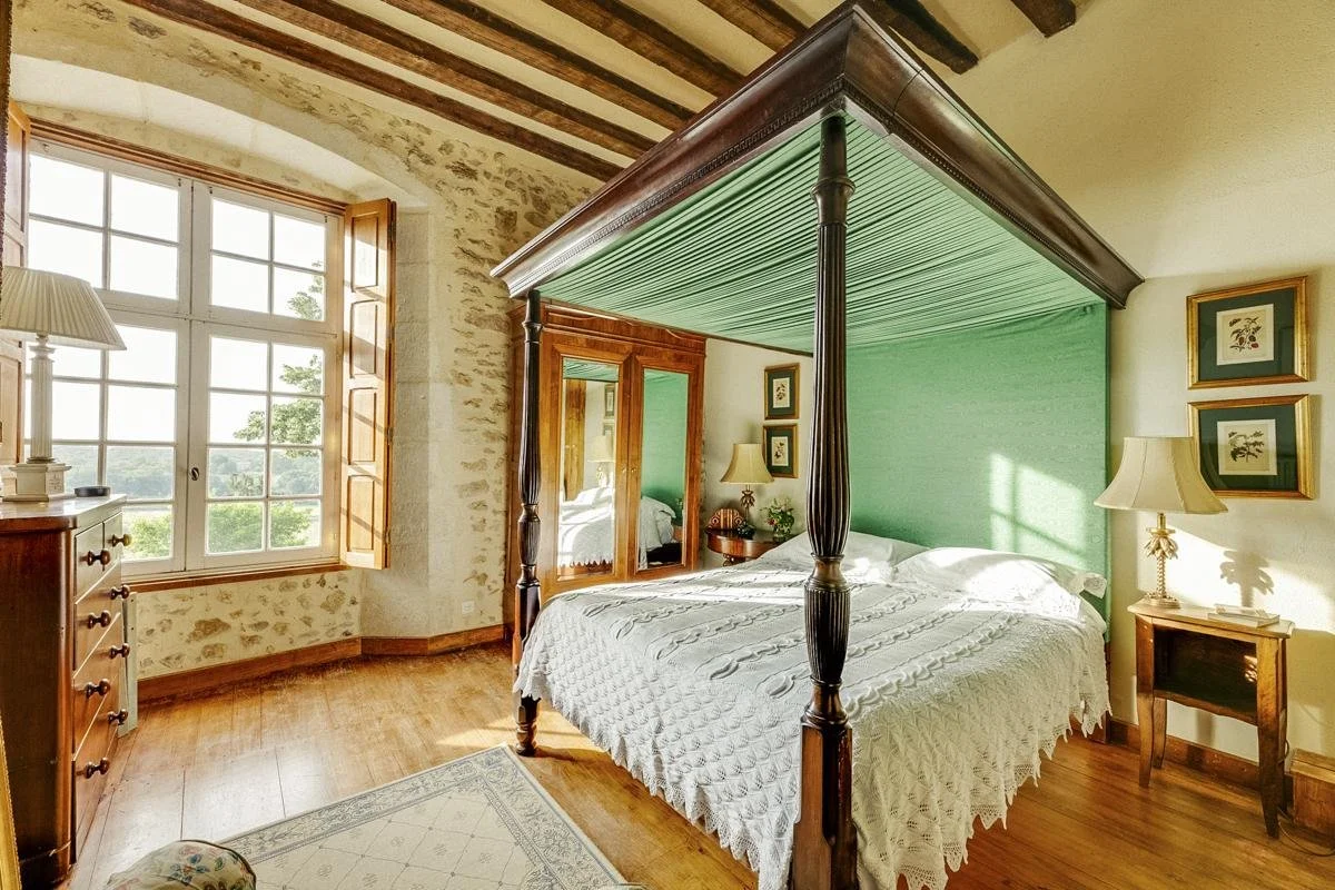 15c Priory Green Bedroom (1).jpg