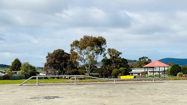 Definitely should have brought wax! At least I can say I grinded the entire thing (even the turn down end โน๏ธ). 
Also, my inverted kingpin taps out at 31 degrees. So close…