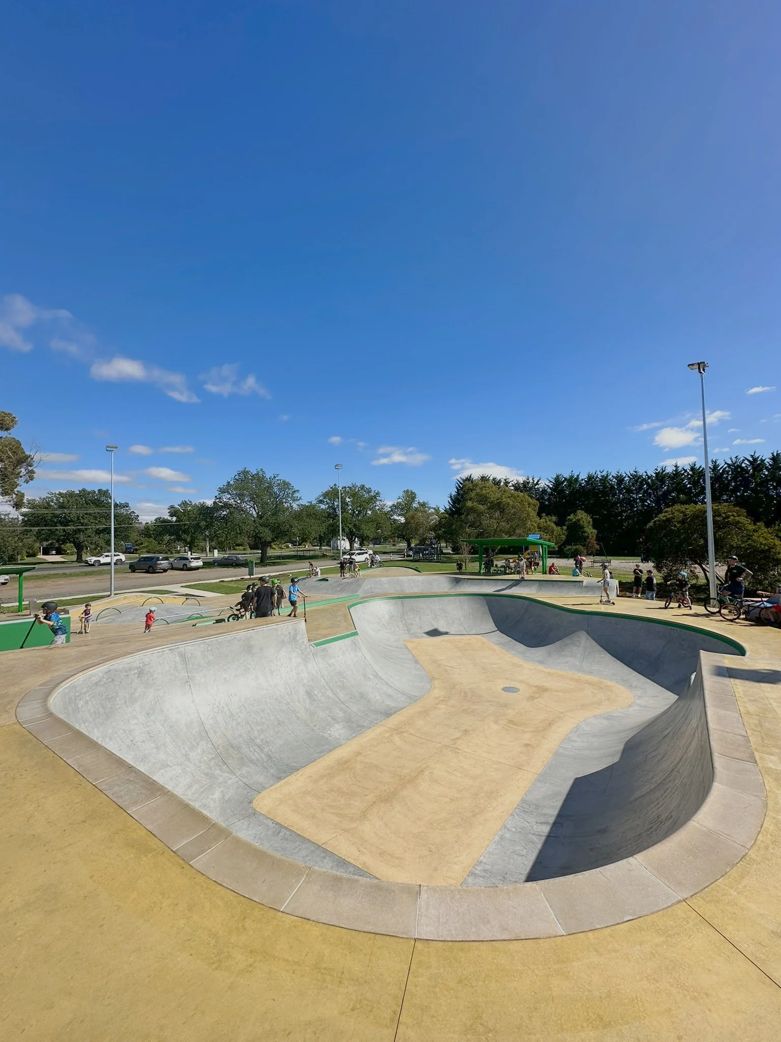 romsey-skatepark-bowl-overview.jpg