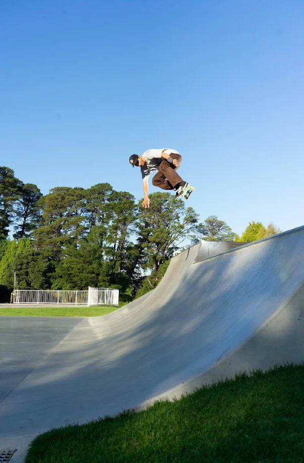 emerald-luke-varga-bs-ollie1-photo-sam-anderson.jpg