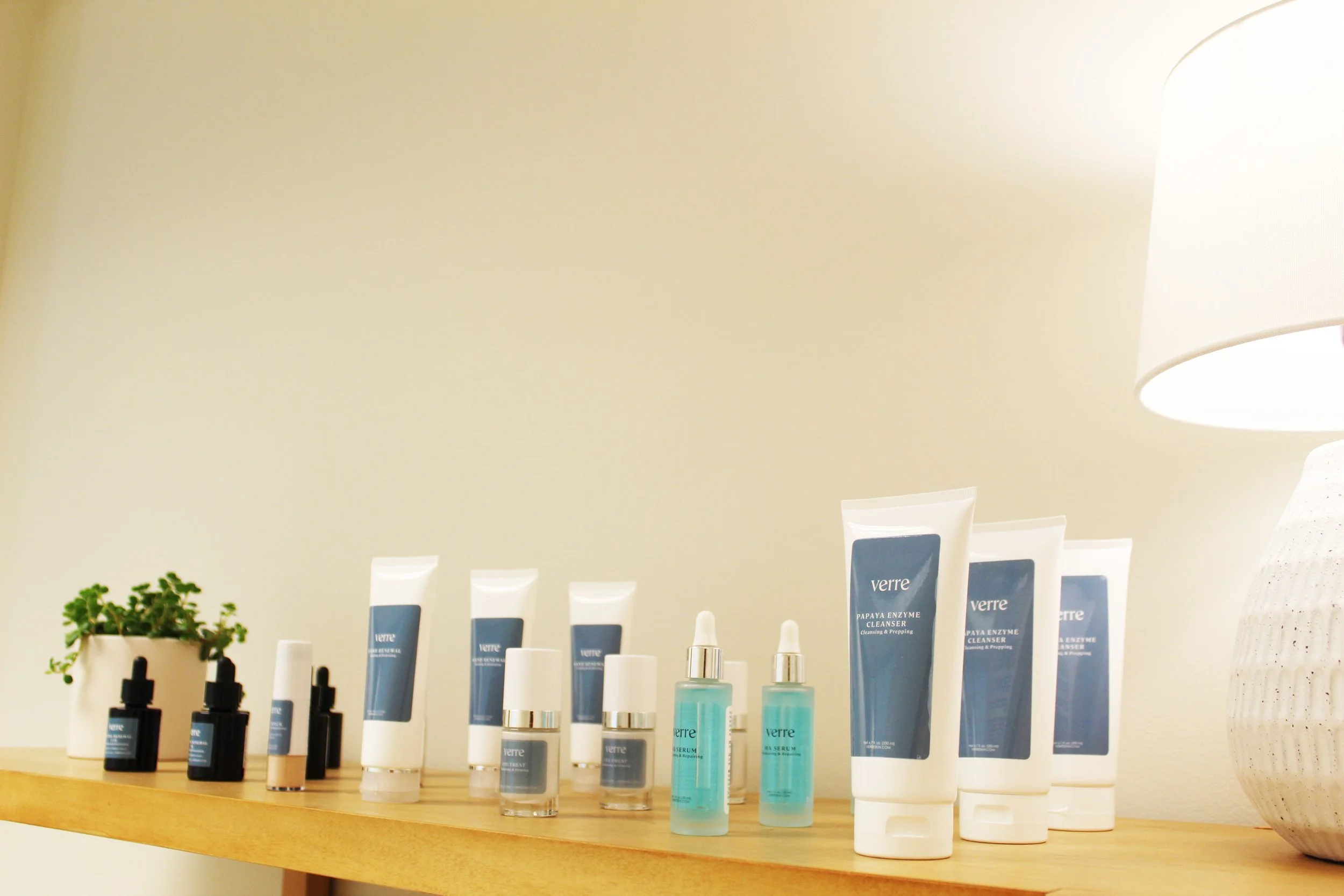 Image of Verre skincare products.