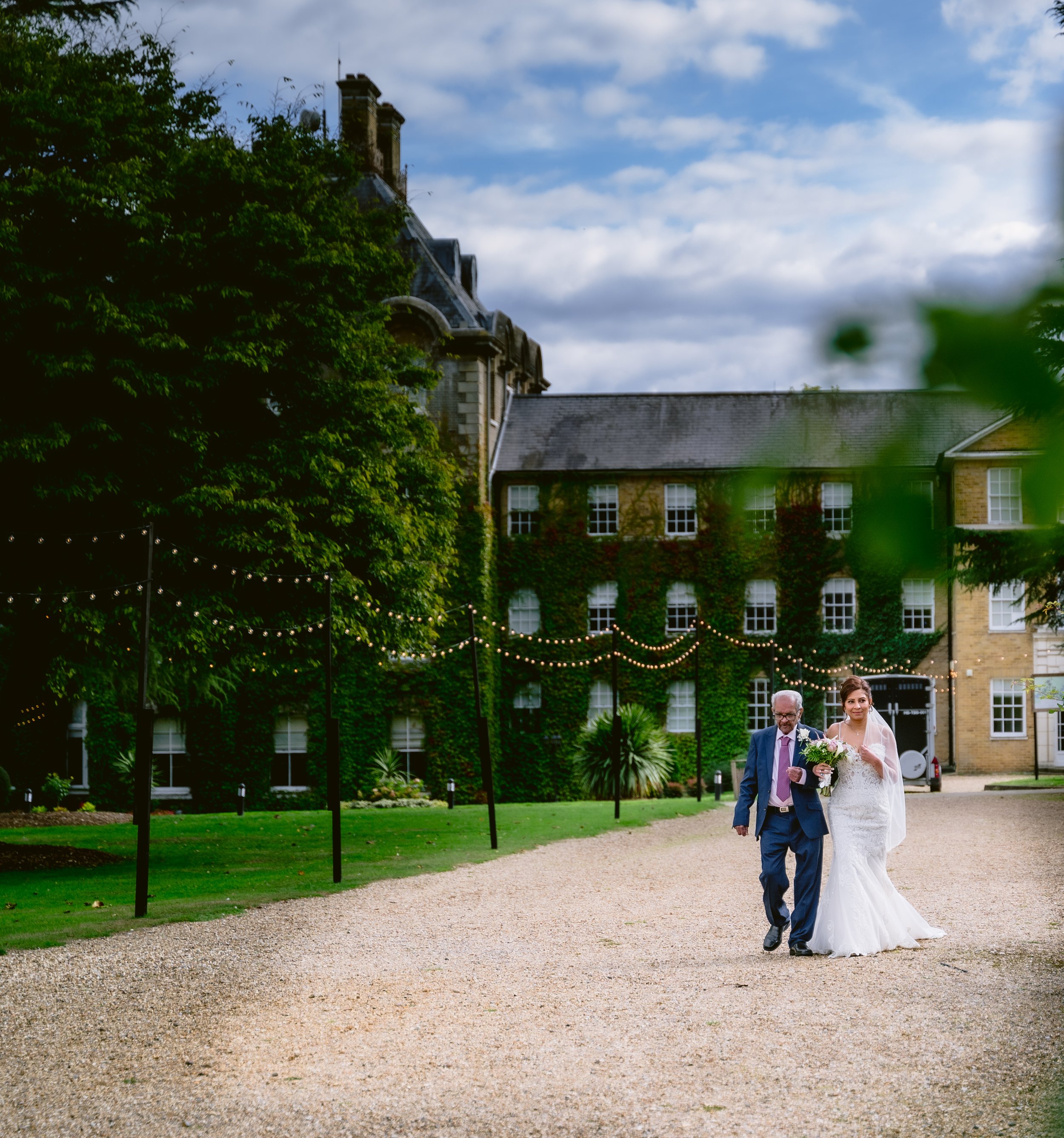 Reportage wedding photographer in Surrey