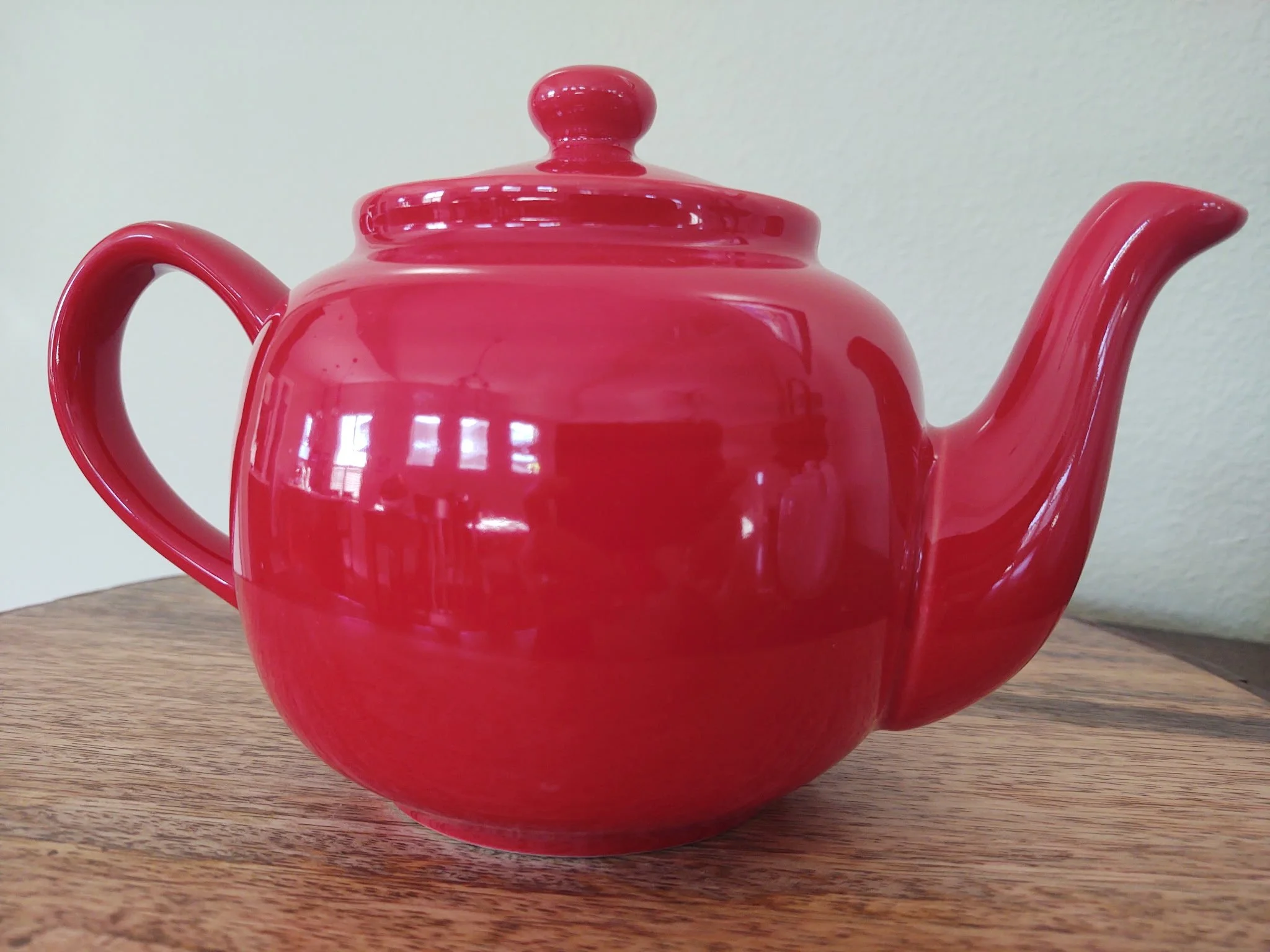 Red Tea Pot - 4 cup.jpg