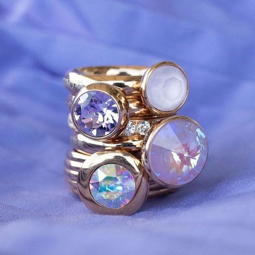 Paars en lilac , powerkleuren 💜💜 

#purple#lilac#power#qudo#qudocollection#jewelry#love #lovejewelry #valentijn#mooi#liefde#geschenk#perfectgift