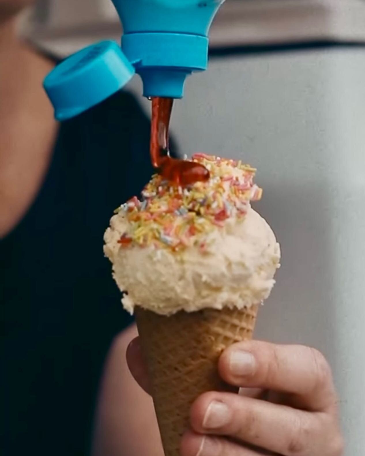 Sprinkles or No Sprinkles? That my friends is the most important question?

#icecream #sprinkles #spreadlove #vintageicecreamtruck #vintageicecreamvan #dottyicecream