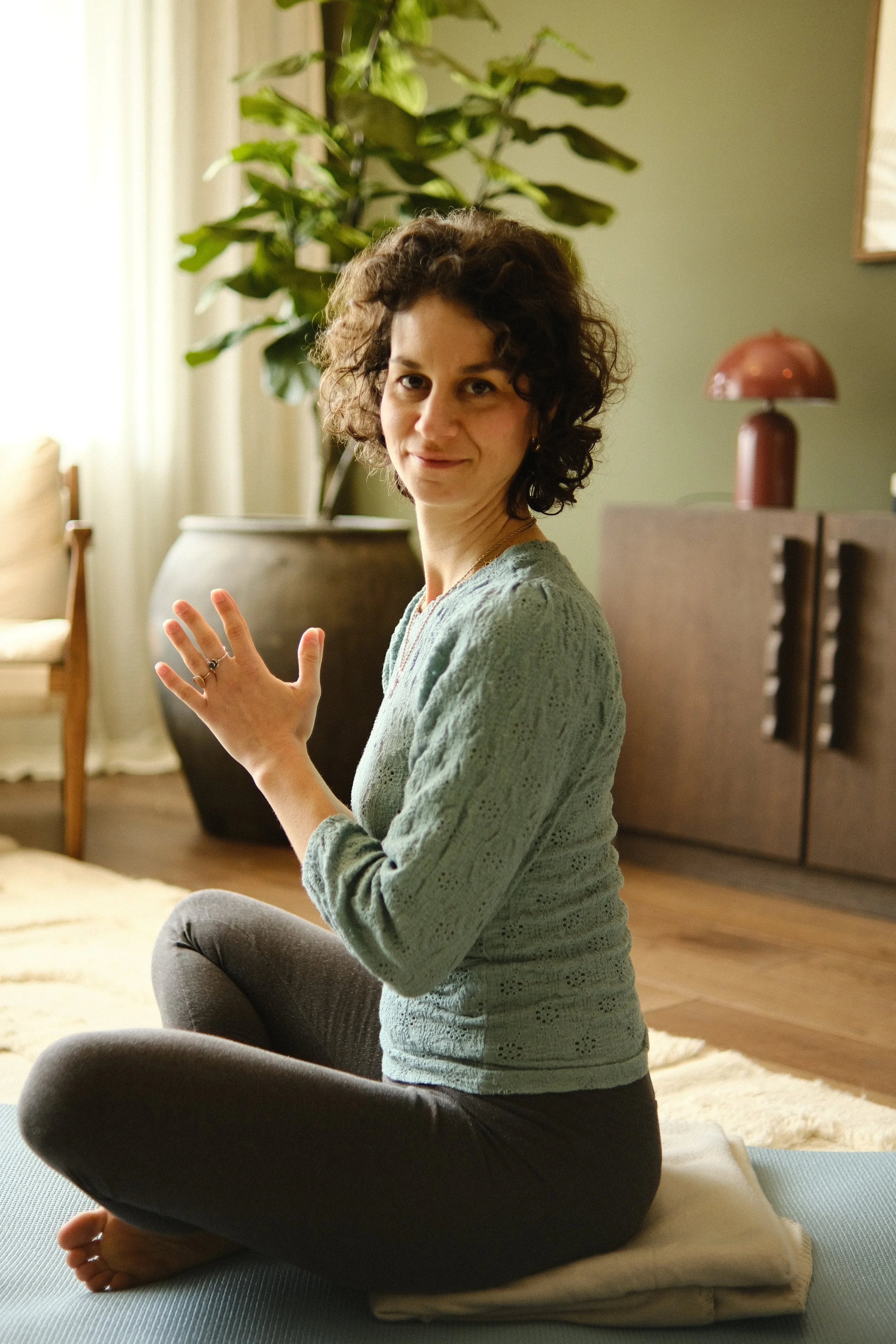 Beyond Understanding: The Role of the Body in Emotional Wellbeing and Change by Anita Andreoli | Utrecht