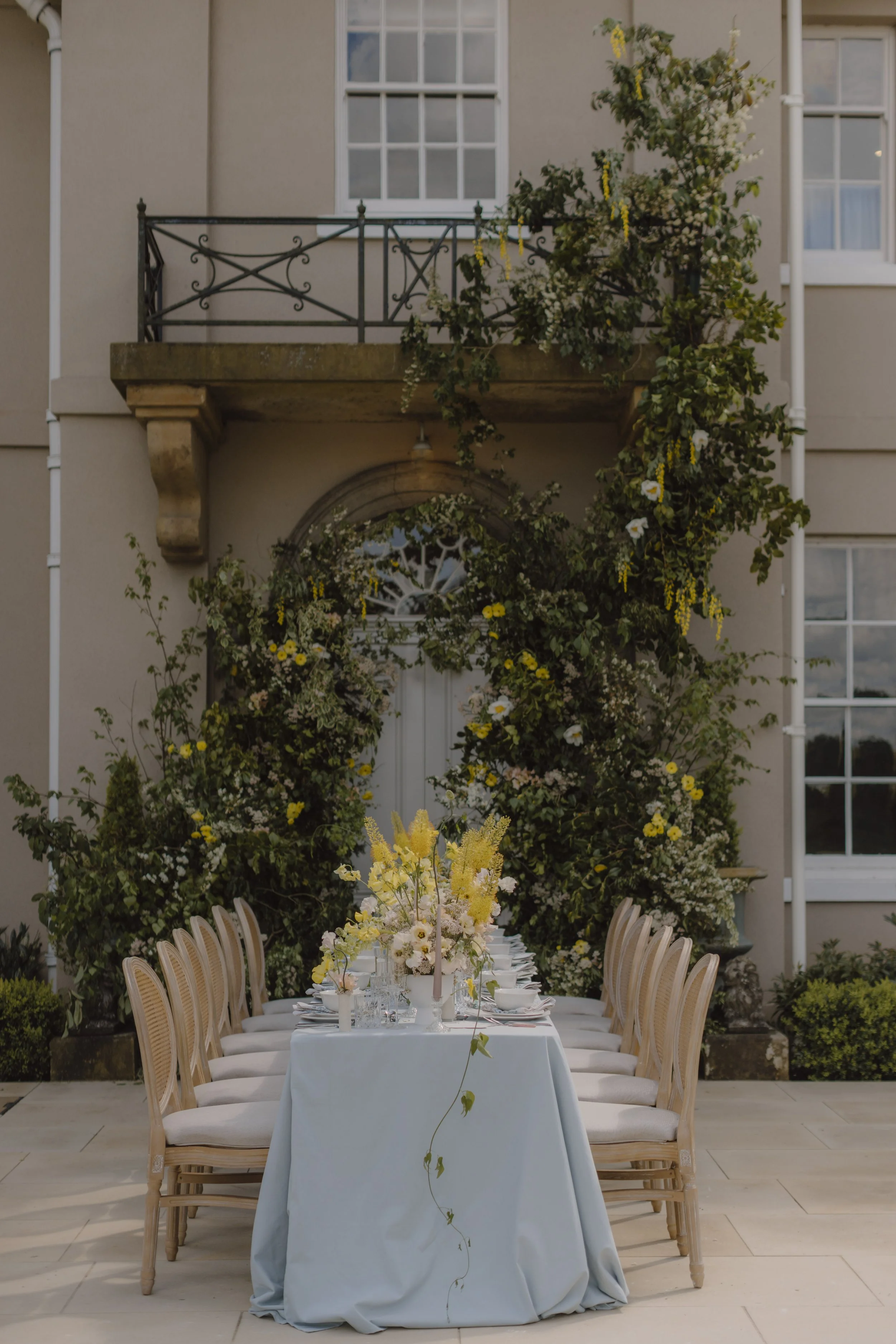 BurtonfieldsHallWeddingsKatyMellingPhotography0009.jpg
