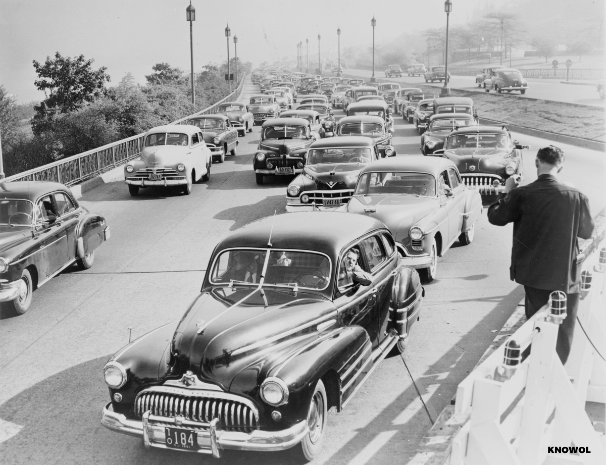 Traffic on West Side Highway, at 79th Street (1951), ©Knowol