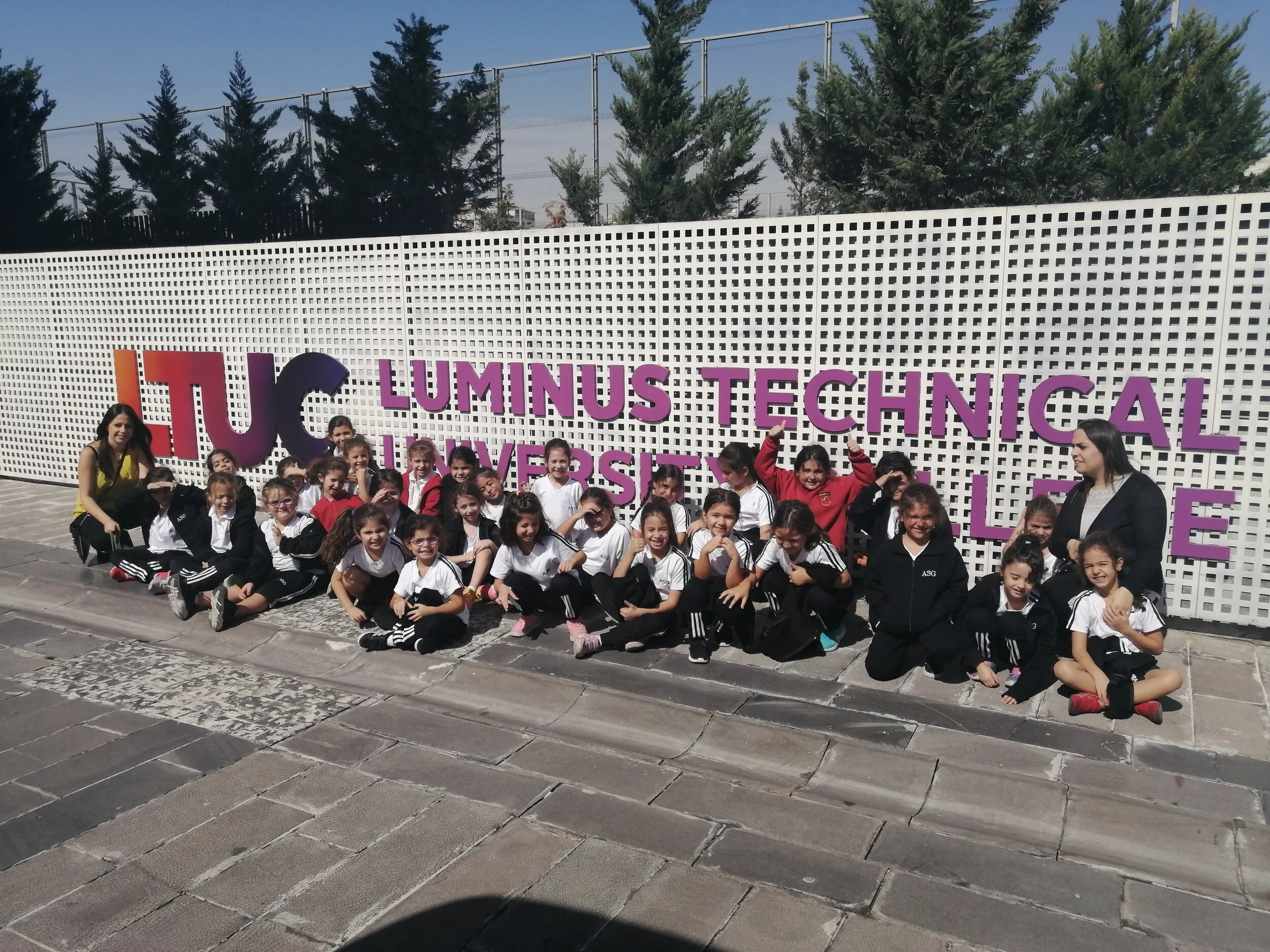 PYP_Field Trips_G1_Luminus19.jpg