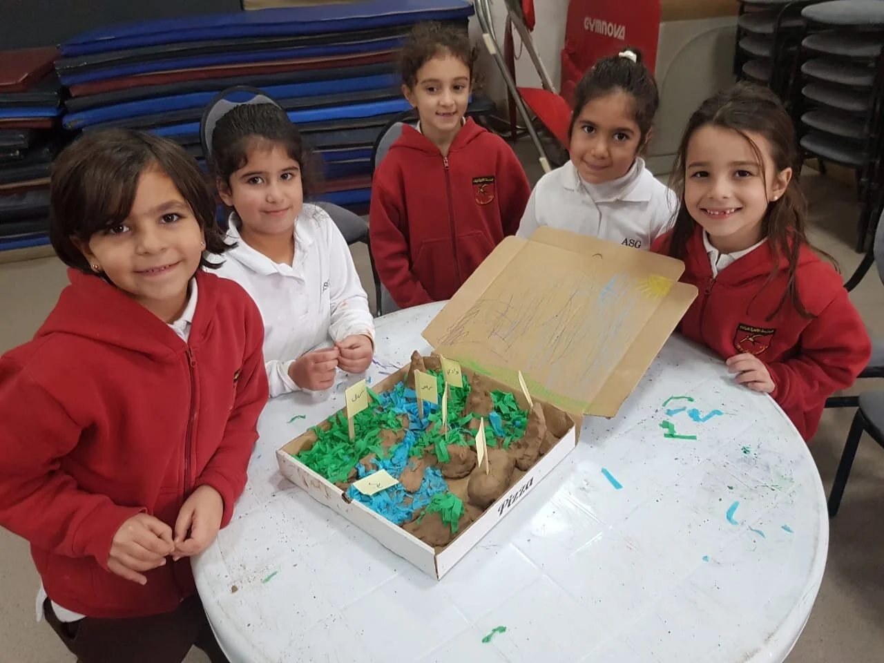 PYP_Hosts_G1_Siraj Center27.jpg