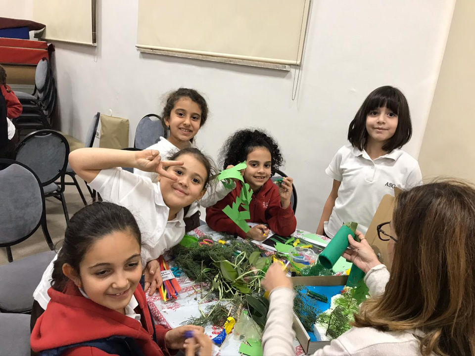 PYP_Hosts_G2_Siraj Center5.png