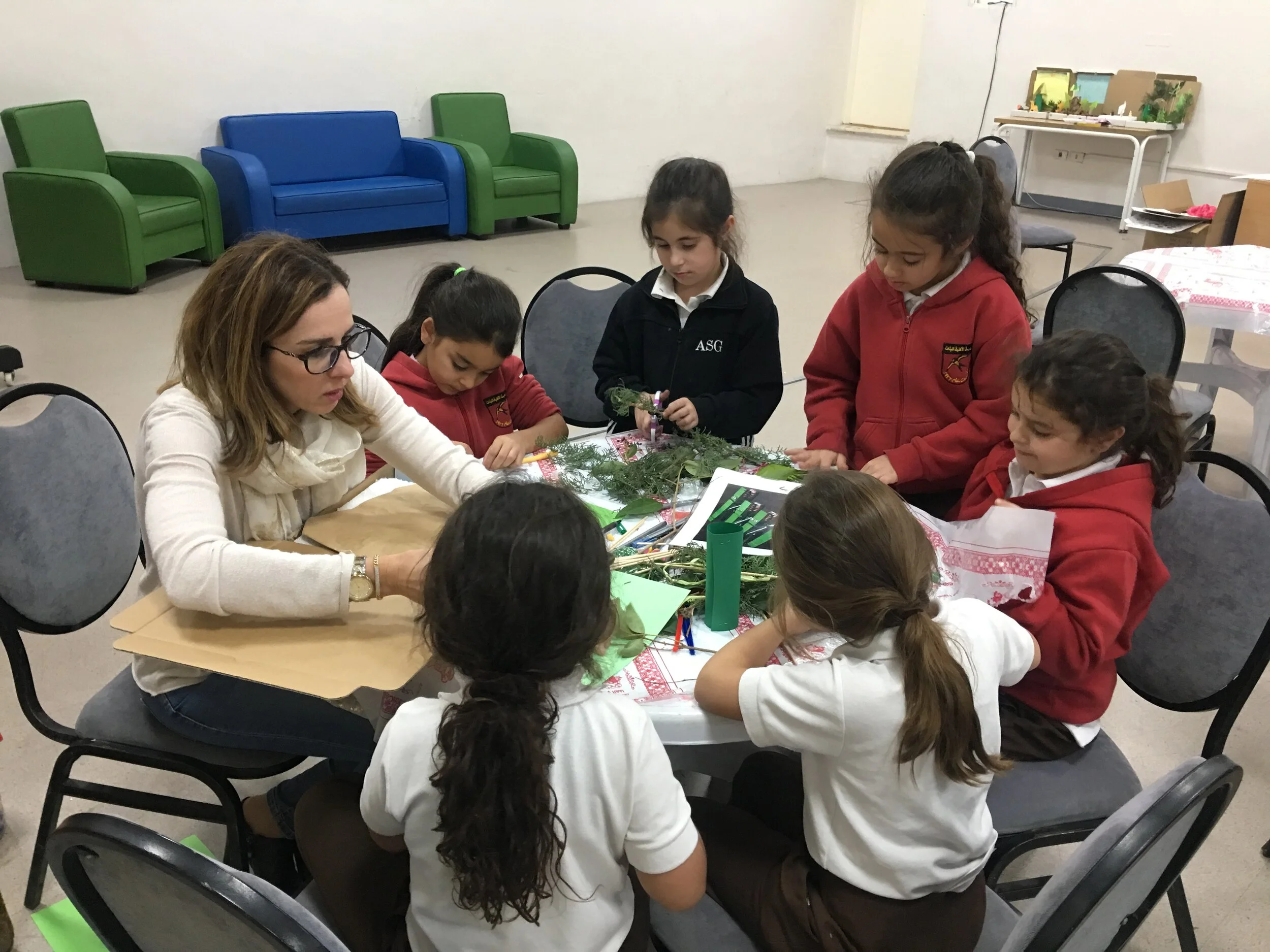 PYP_Hosts_G2_Siraj Center6.JPG
