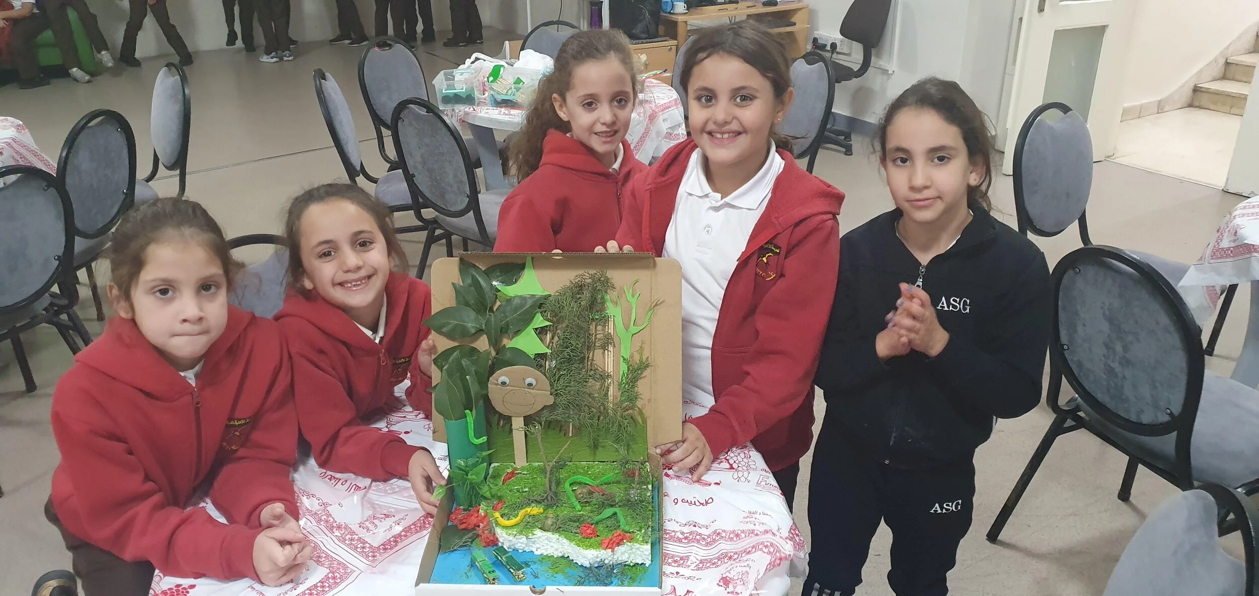 PYP_Hosts_G2_Siraj Center17.jpg
