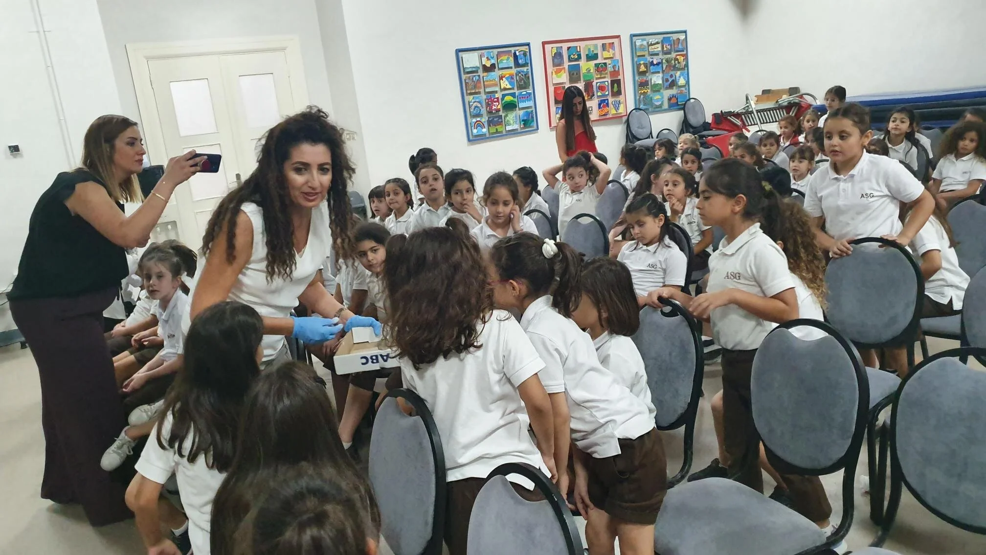 PYP_Hosts_G2_Eng Suhair Amareen4.jpg