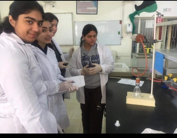 Labs_Grade9_Year4_4.jpg