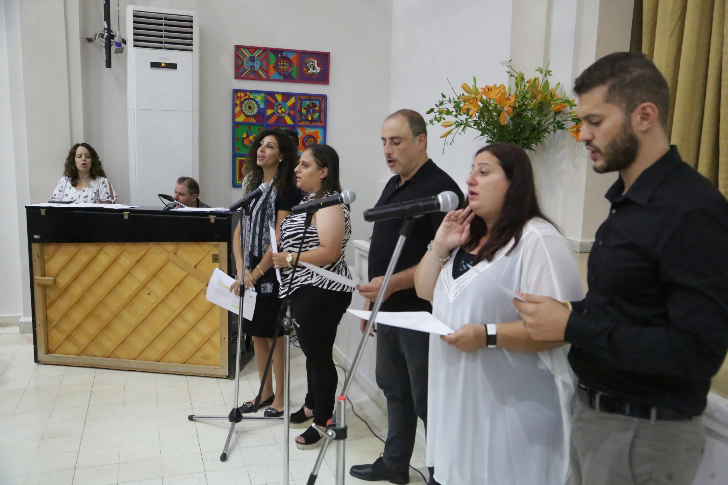Ms. Haifa meeting with Parents15.JPG