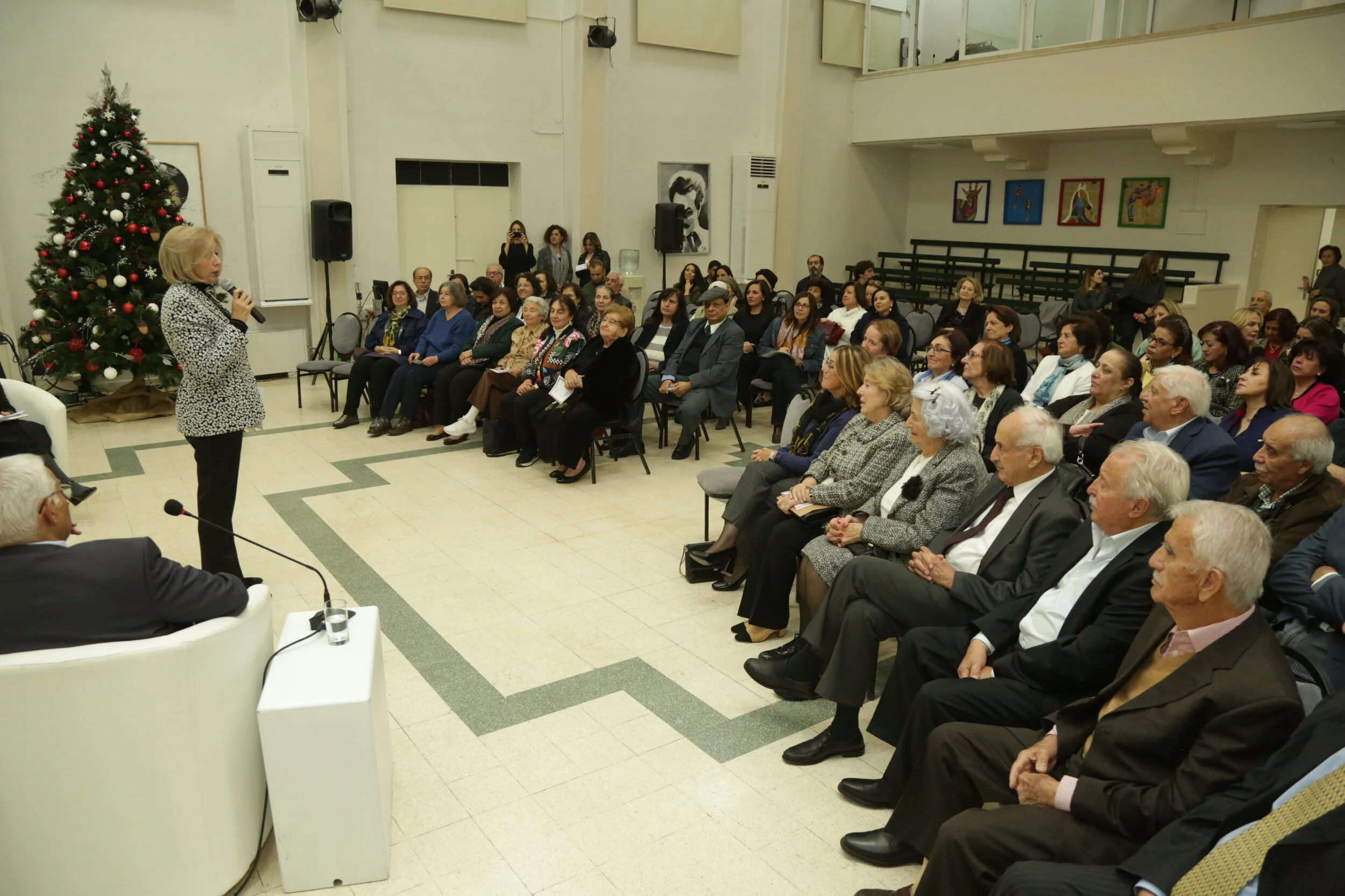 Book Lunch of Dr. Aida Azouqa  5.JPG