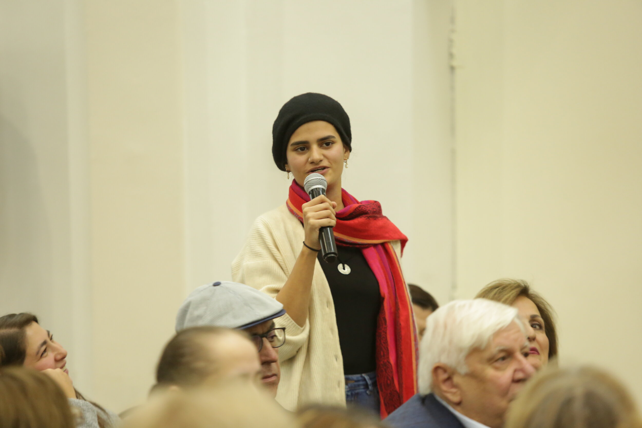 Book Lunch of Dr. Aida Azouqa  7.JPG