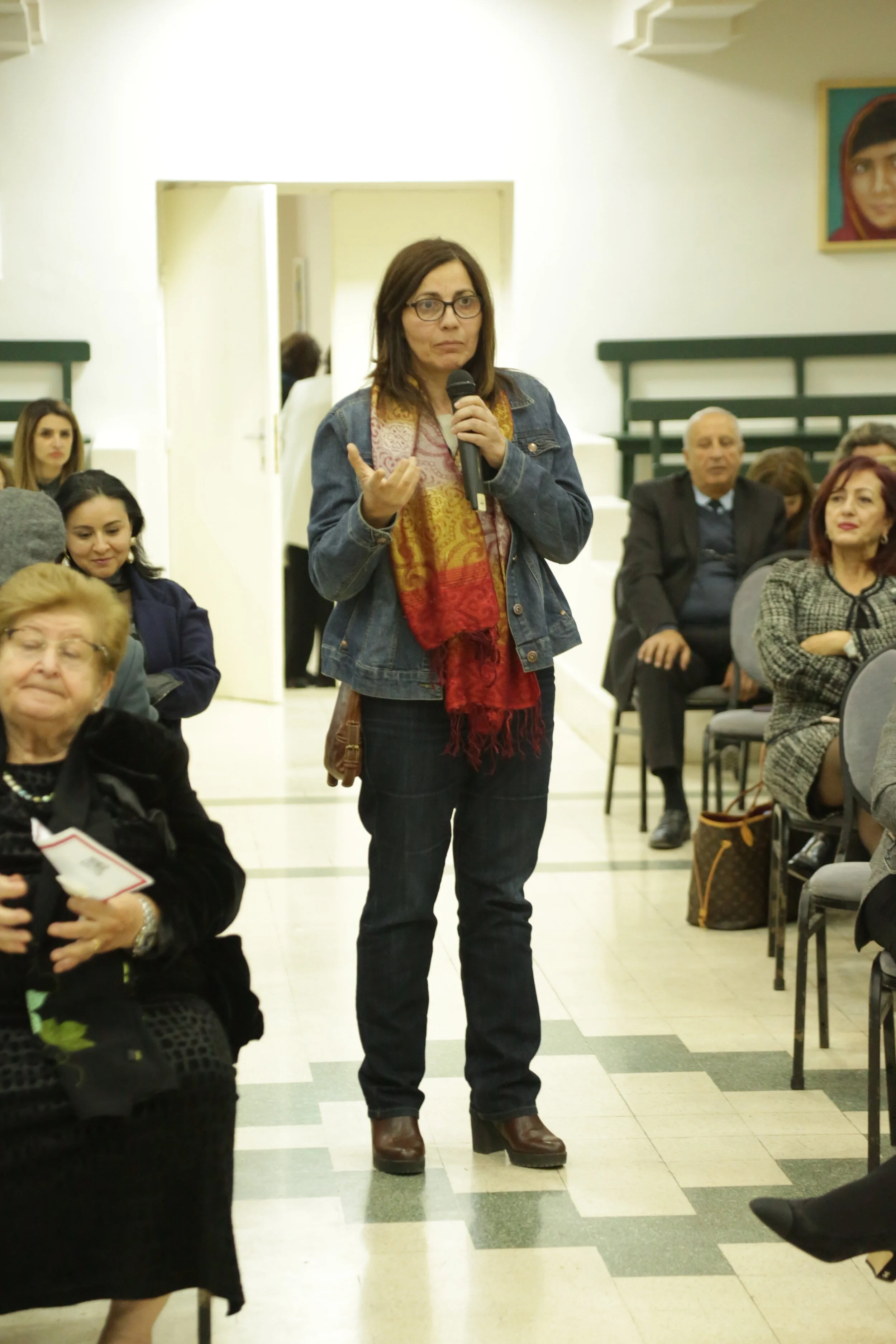 Book Lunch of Dr. Aida Azouqa  8.JPG