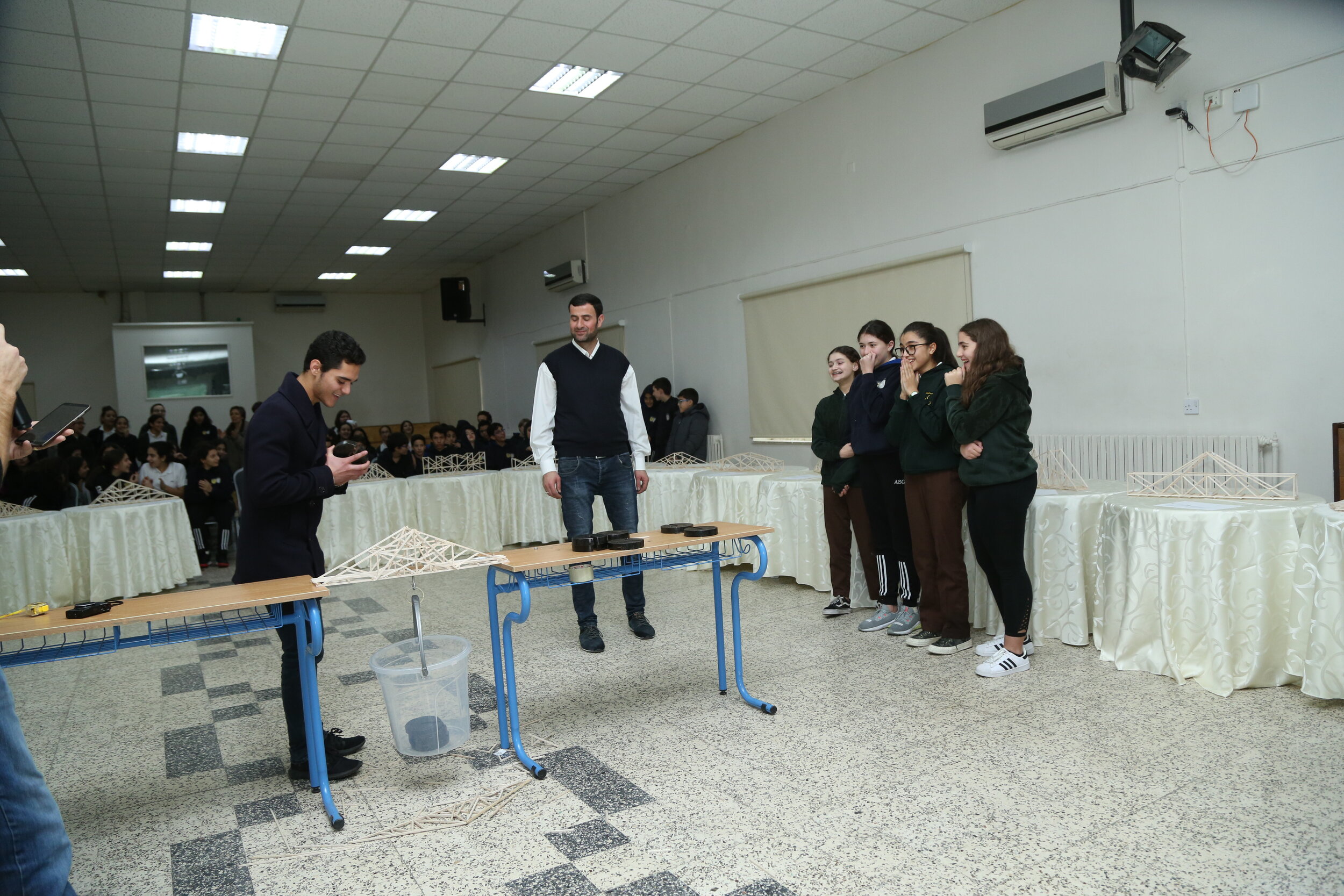 02 Balsa Bridge Competition Grade 7 _18.JPG