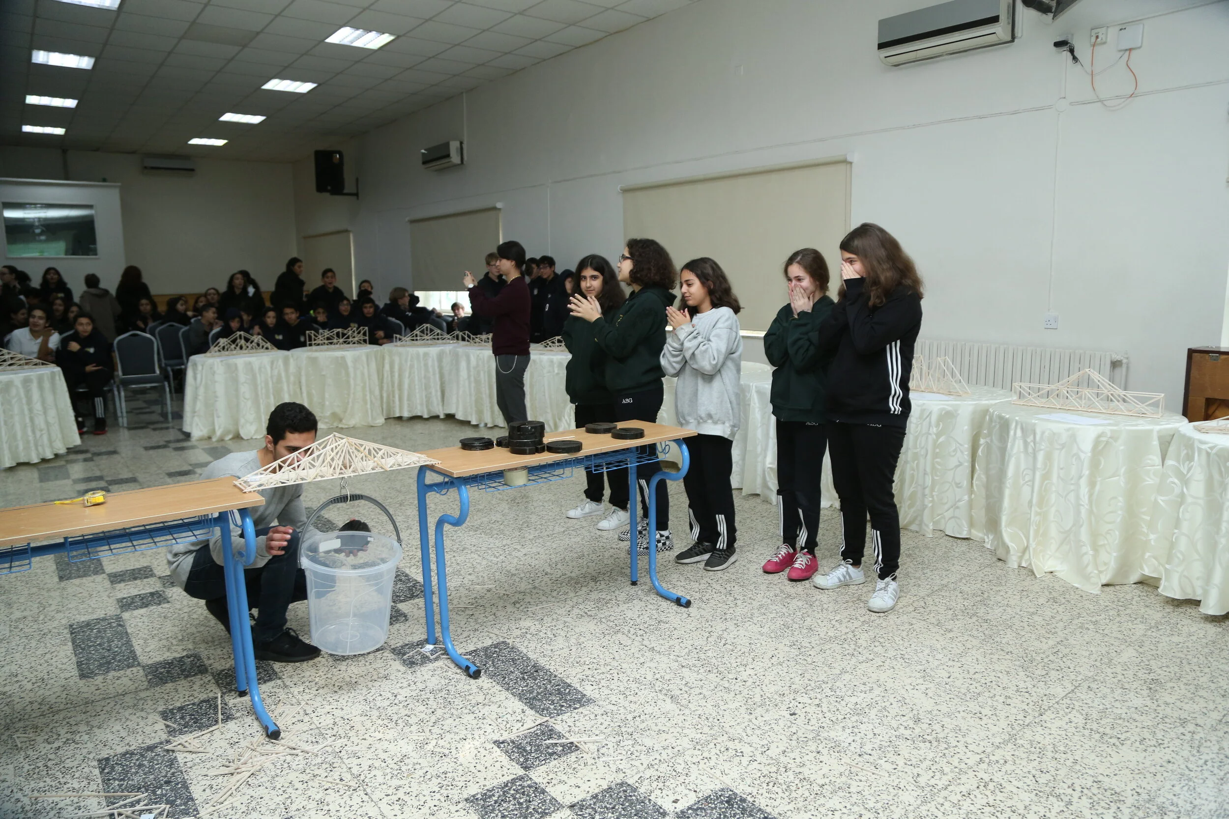 02 Balsa Bridge Competition Grade 7 _23.JPG