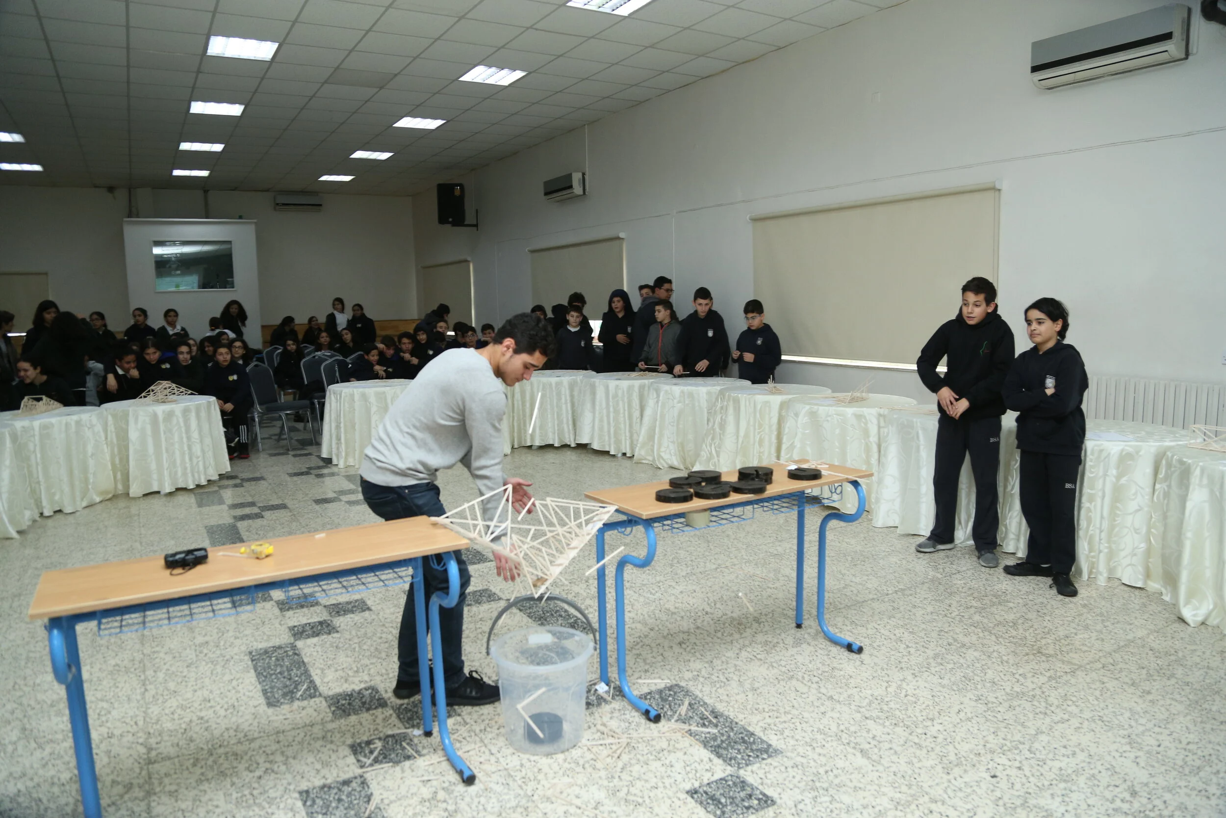 02 Balsa Bridge Competition Grade 7 _27.JPG