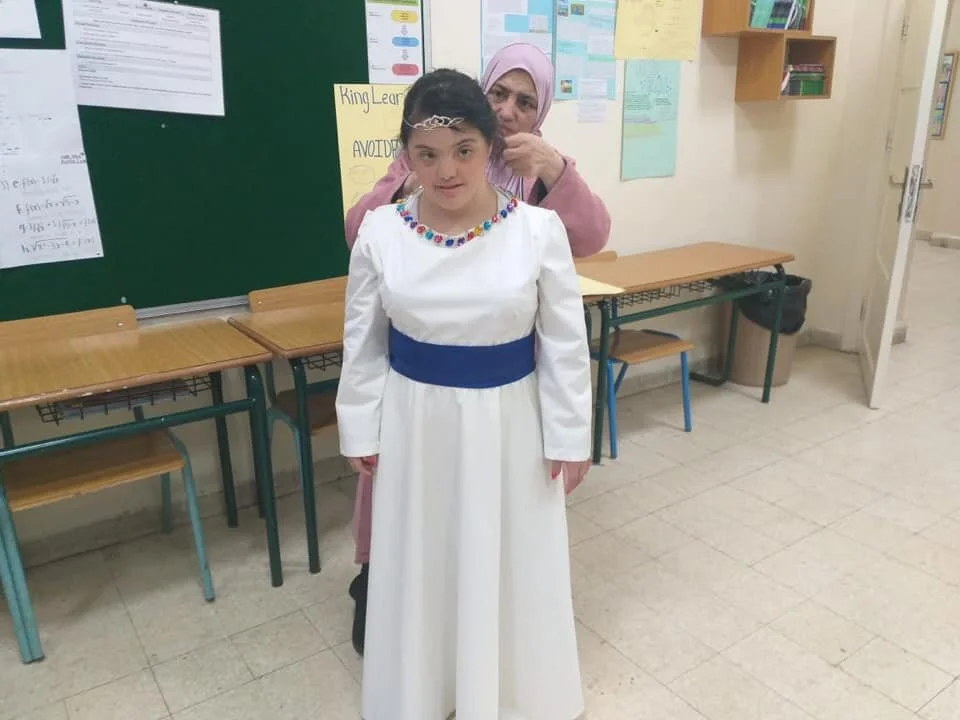 Tina Khrais1.jpg
