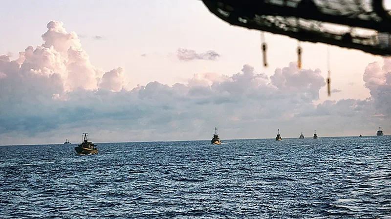 Remnants of the South Vietnamese fleet following KIRK to Philippines across the South China Sea. Photo by Michael Guerin, Navsource.org