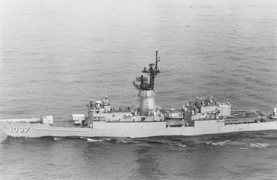USS KIRK underway. 
