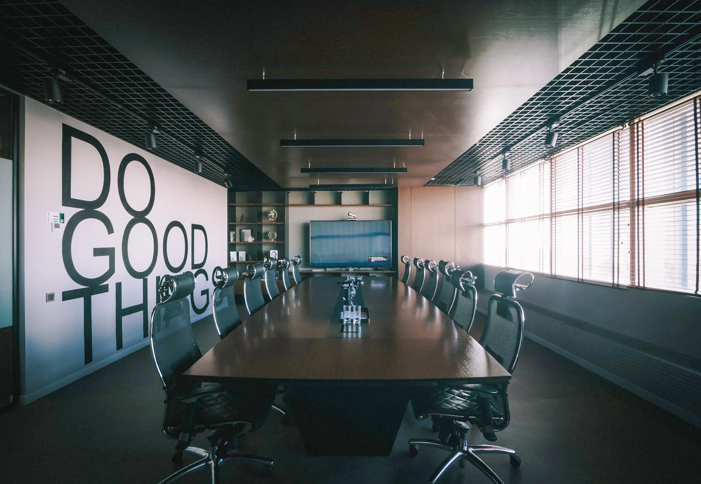 image by    Damir Kopezhanov   /Unsplash