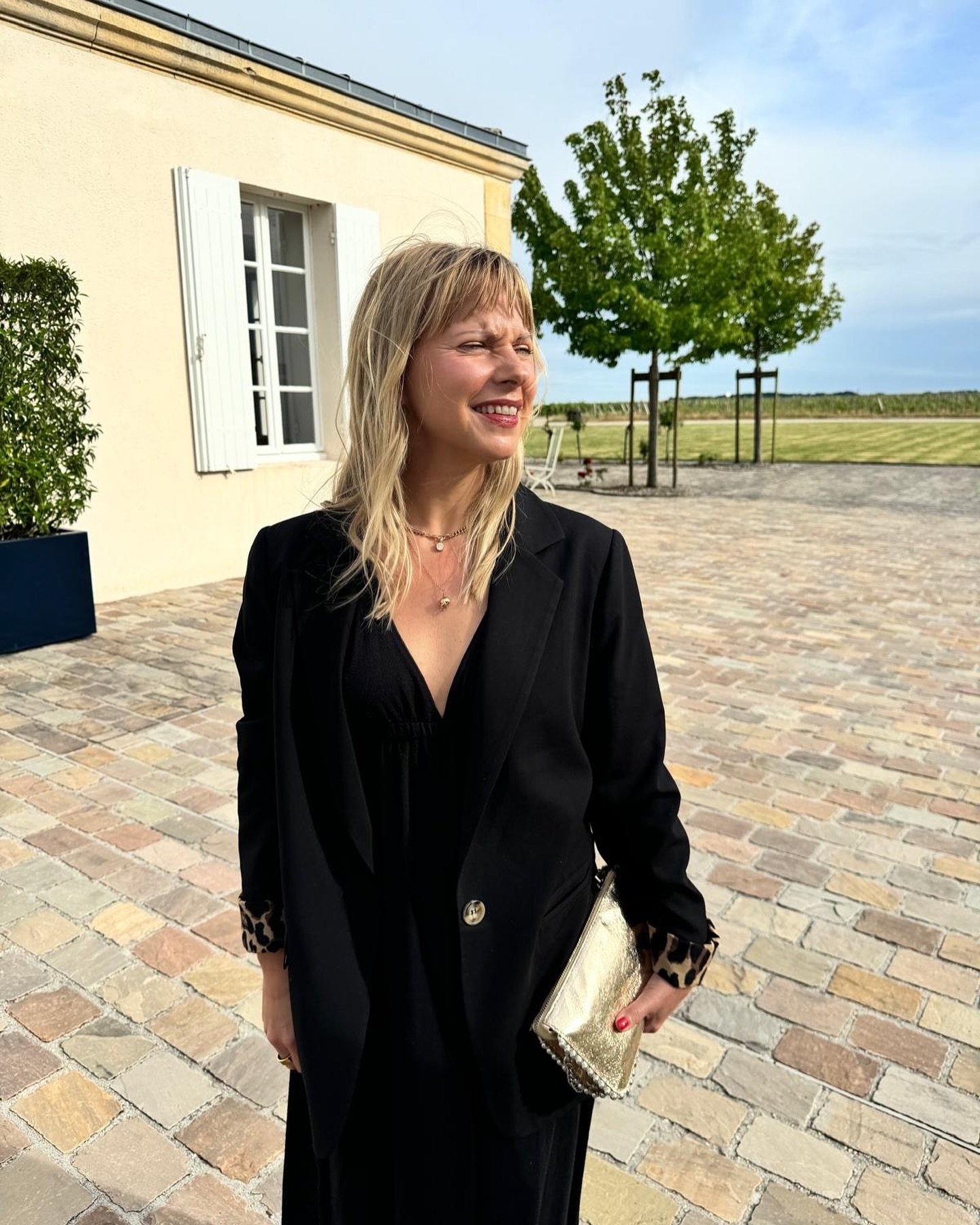 Outfit of the day

blazer @movingforwarddesigns 2021
halter dress @hm 2007
shoes @schuh 2024
bag @zara (second hand) 2024

#ootd #bordeaux