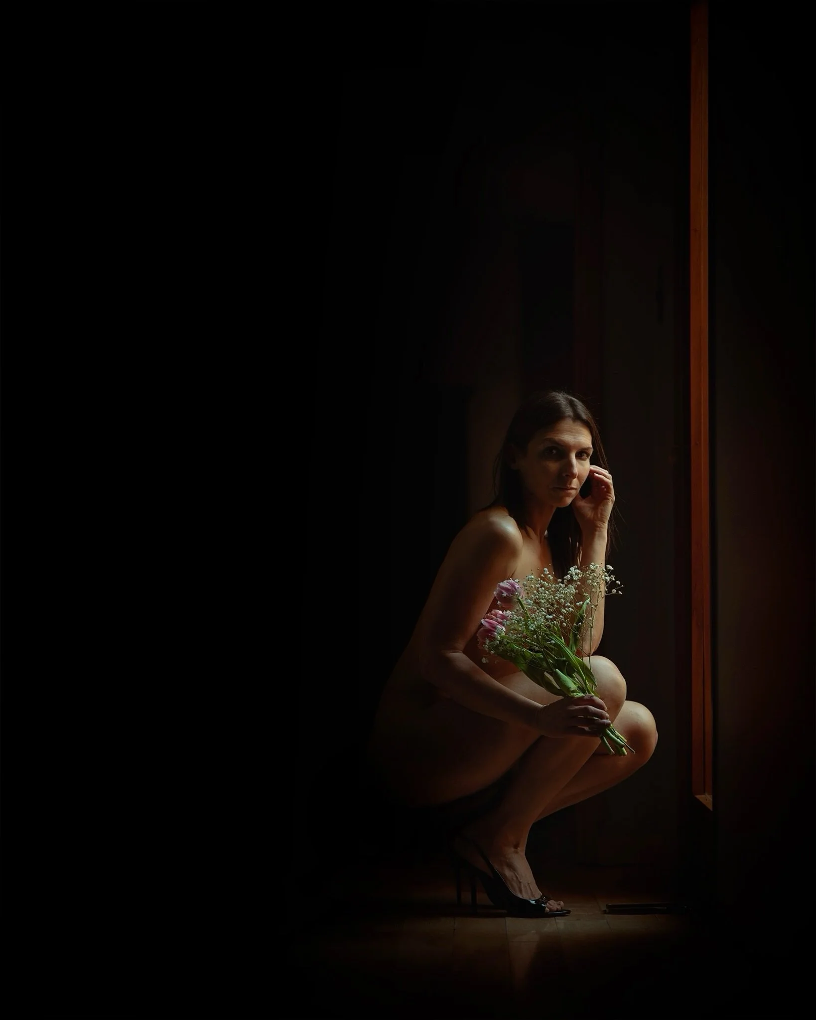 Mi d&iacute;a a d&iacute;a &hellip; 

Mam&aacute;.
Esposa.
Arquitecta.
Quien decide
Quien organiza
Quien resuelve.
Siempre el lugar de lo correcto.

Y despu&eacute;s &hellip;&hellip;

Ese lugar donde puedo correrme de todo eso &hellip;.. 
El lugar do