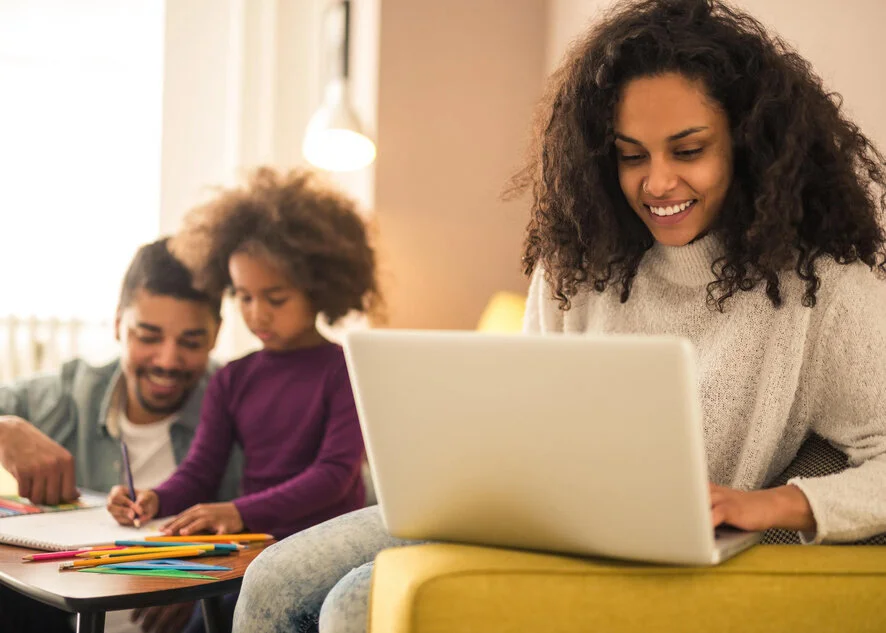 How Can Educators Adapt to Distance Learning During a Public Health Crisis?.jpg