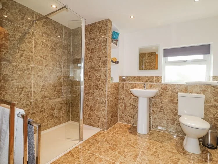 sc_1652448186_1037110_34 (1).jpeg