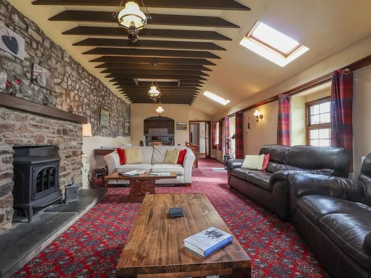 sc_1652448173_1037110_28 (1).jpeg