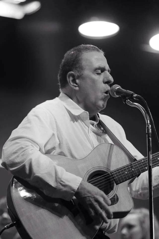 Live Music with Bruce MacDonald